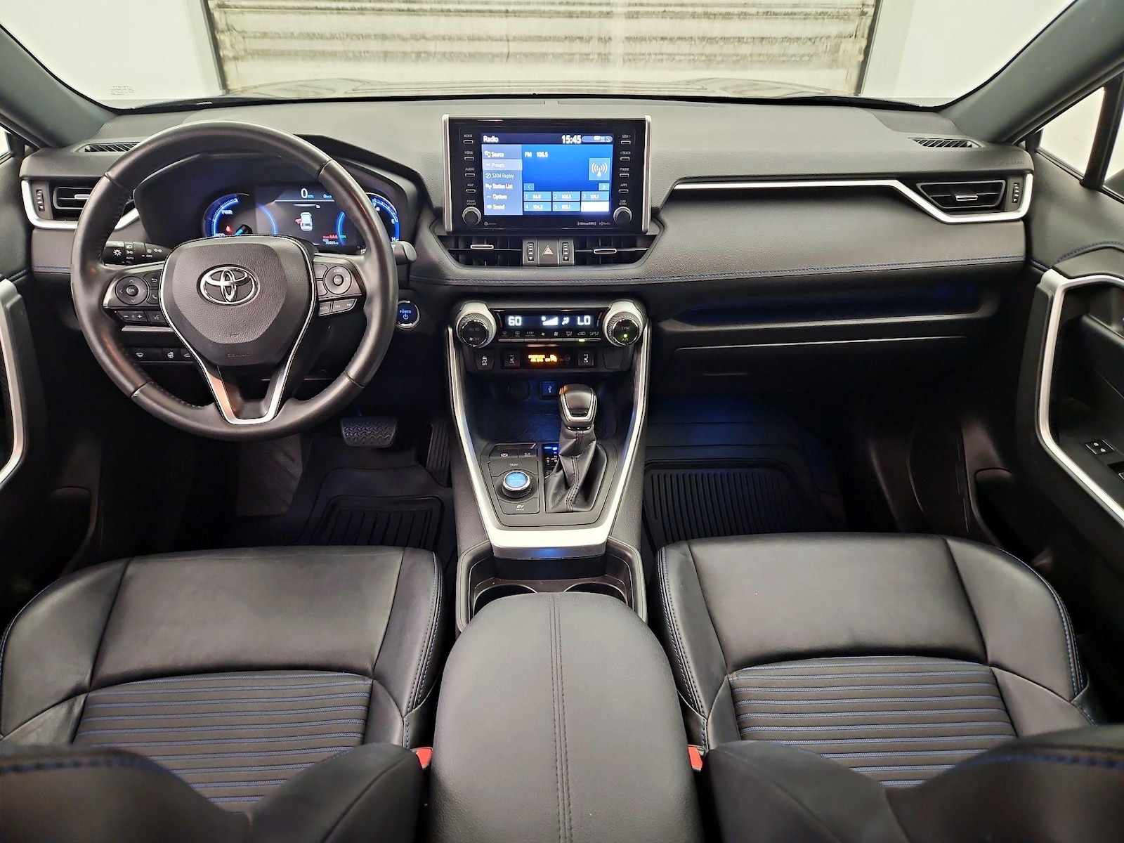 2020 Toyota RAV4 XSE - Photo 10