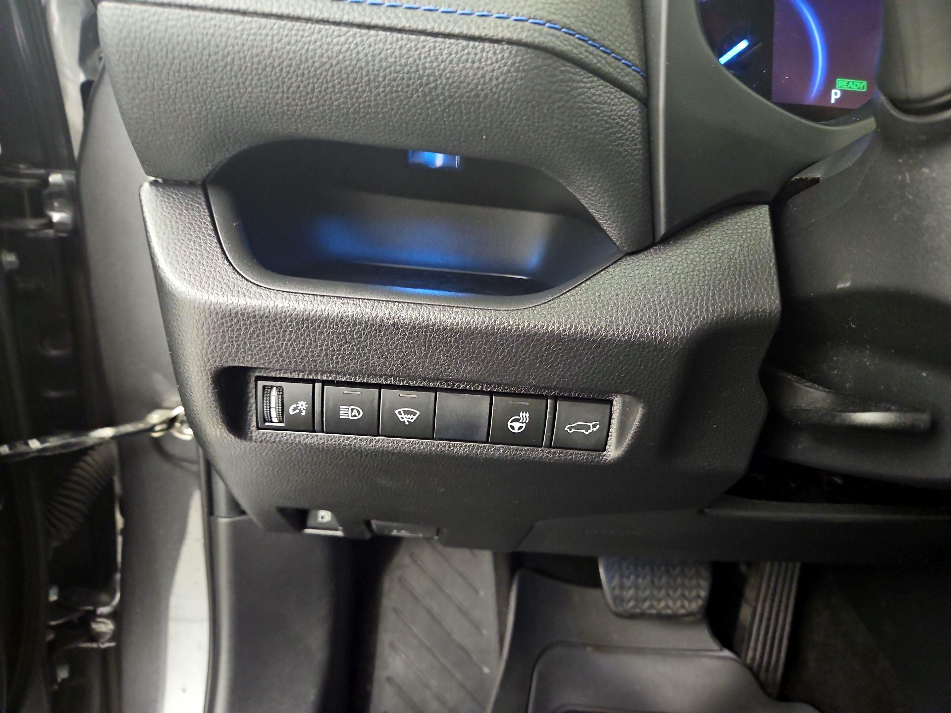 Thumbnail: 2020 Toyota RAV4 - 13