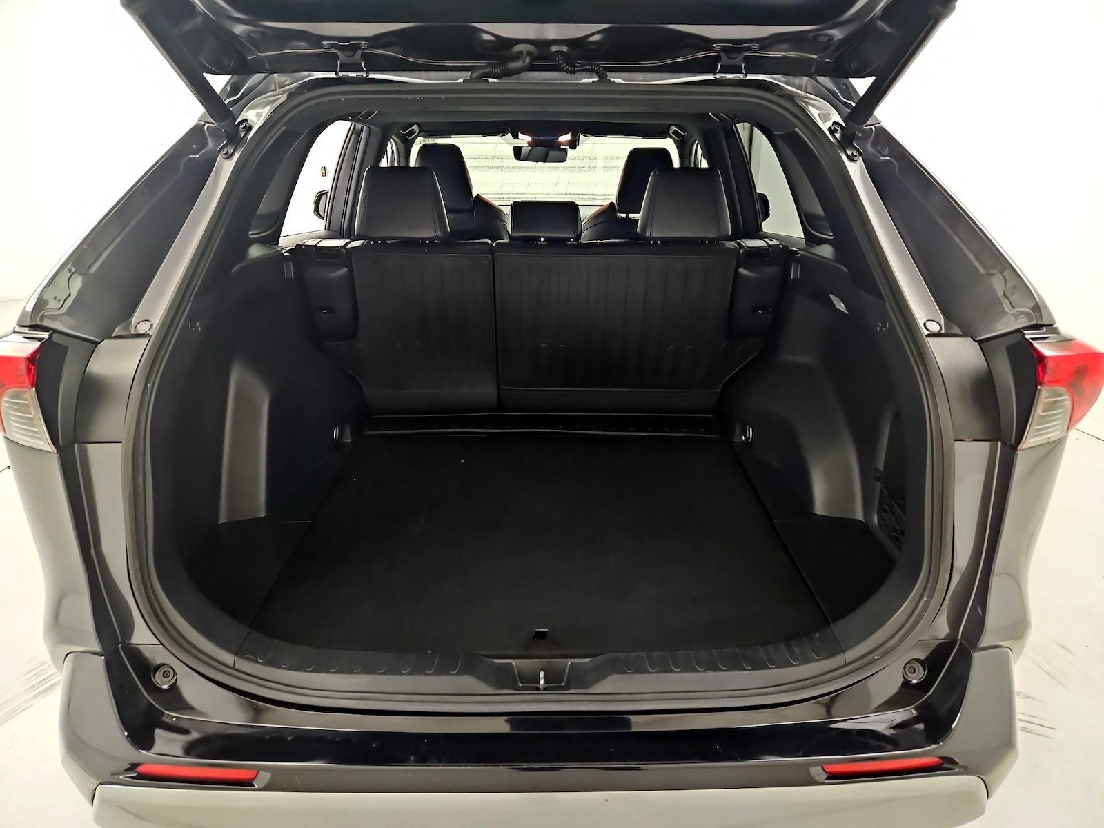 2020 Toyota RAV4 XSE - Photo 22