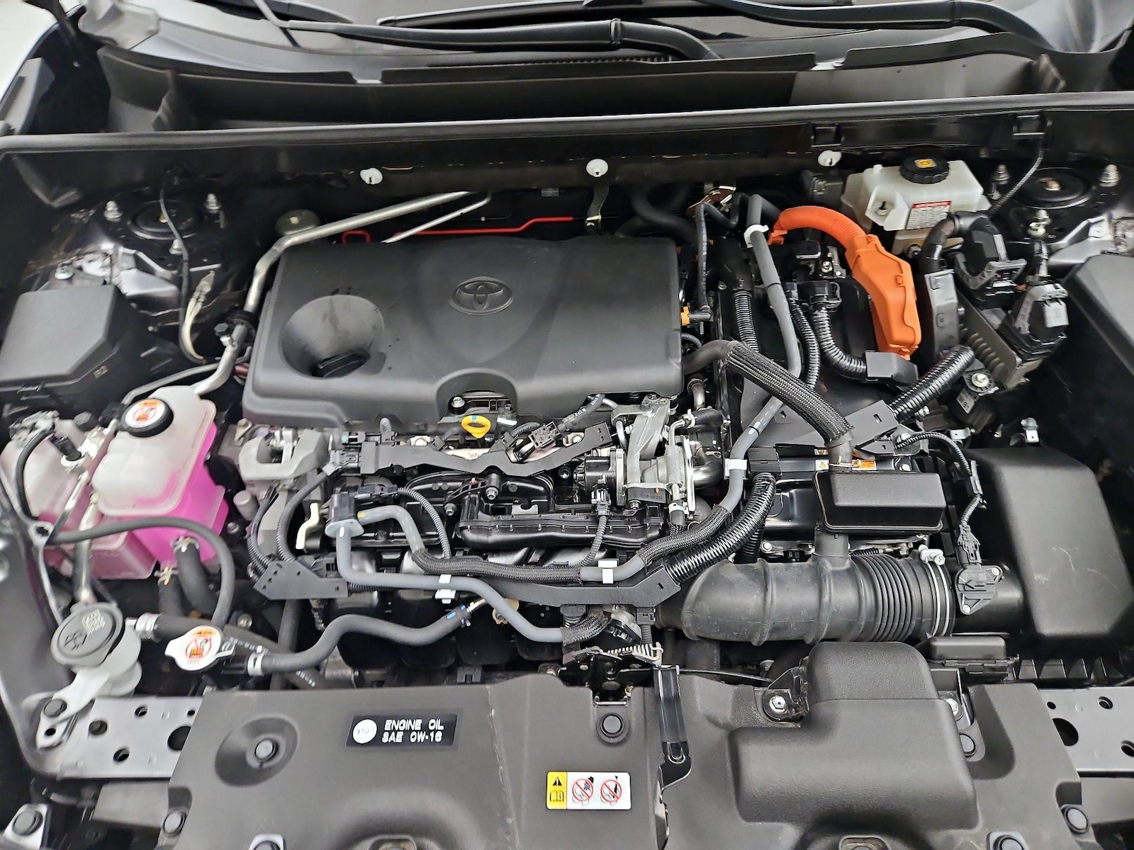 2020 Toyota RAV4 XSE - Photo 23