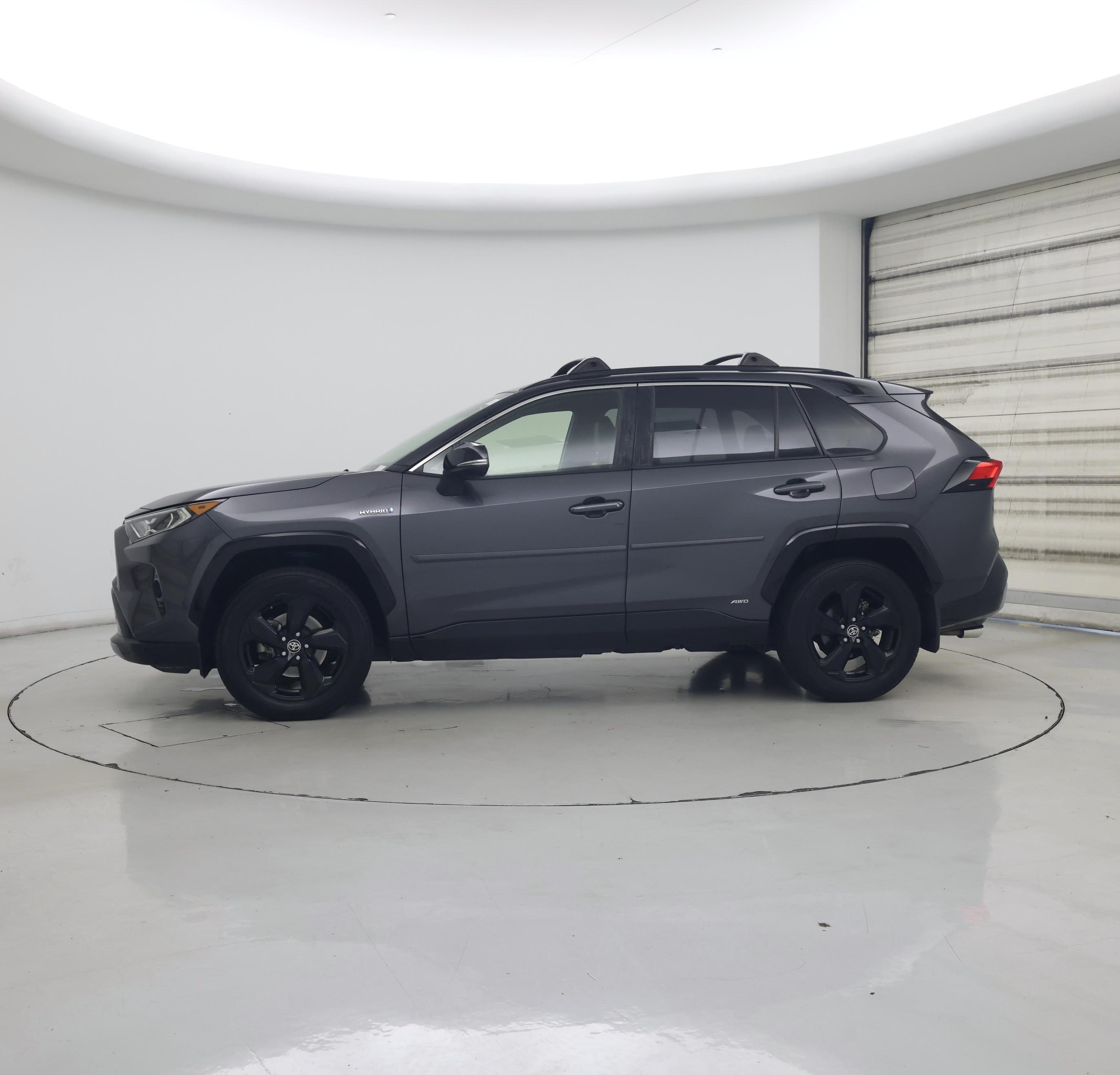 Thumbnail: 2020 Toyota RAV4 - 3