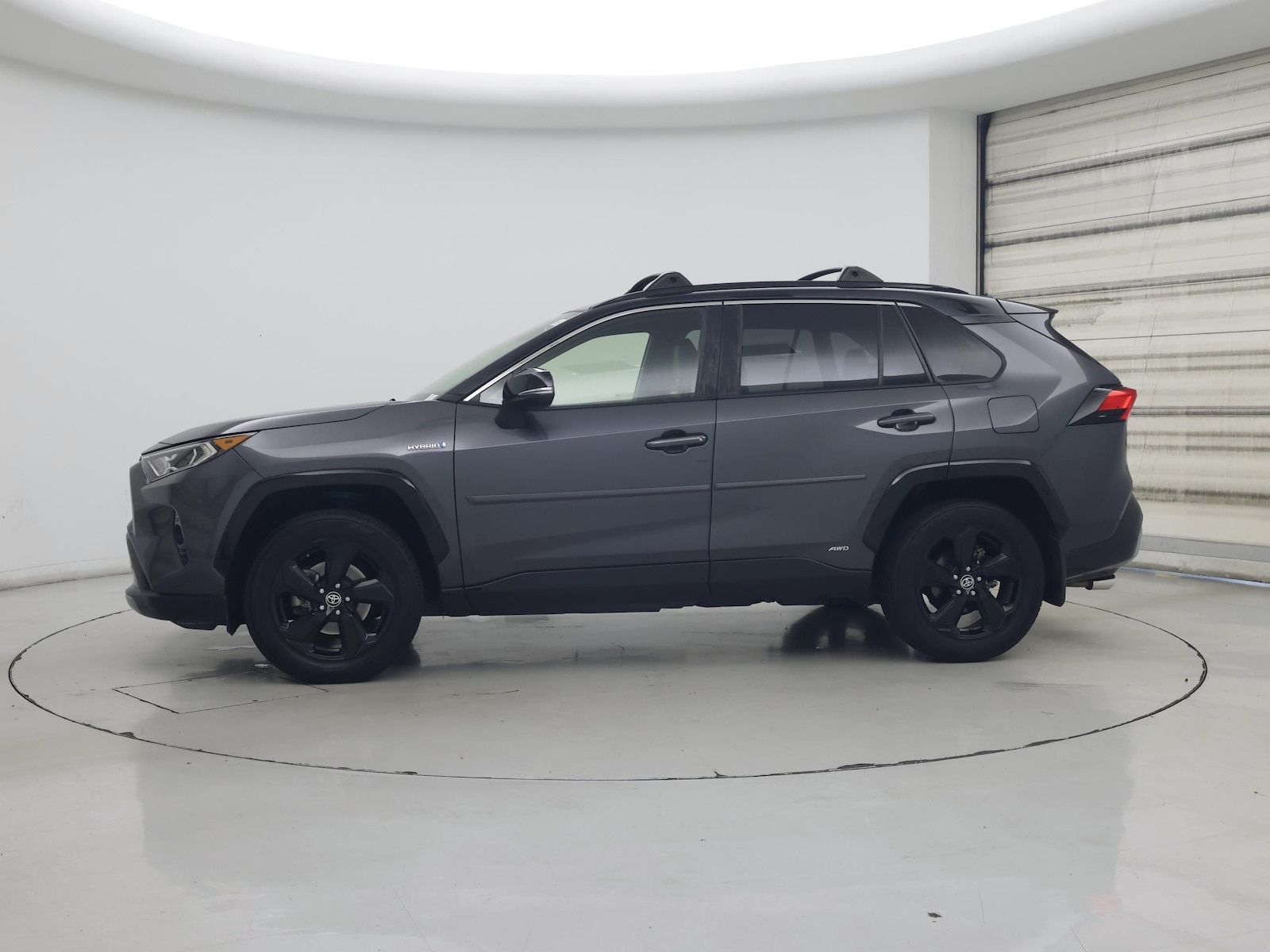 2020 Toyota RAV4 XSE - Photo 4