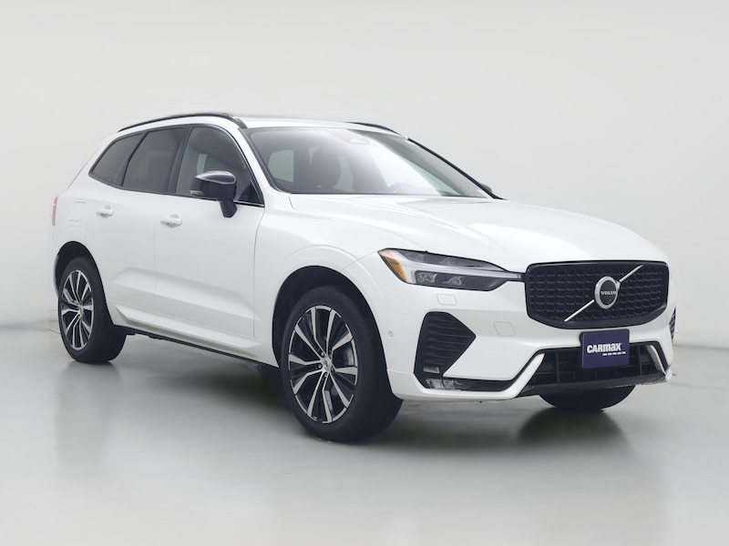 2024 Volvo XC60 B5 Plus Dark Theme