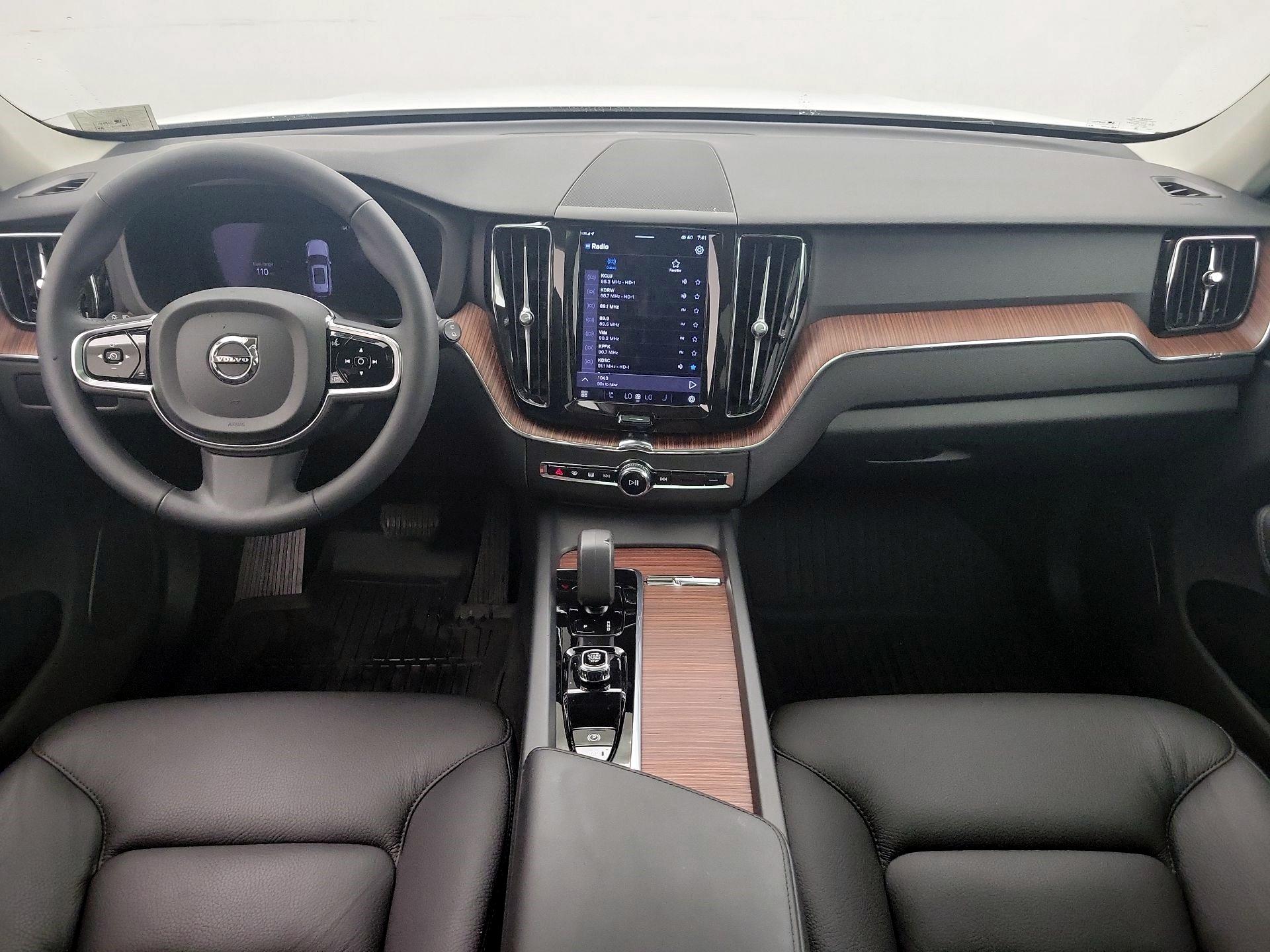 Thumbnail: 2024 Volvo XC60 - 9