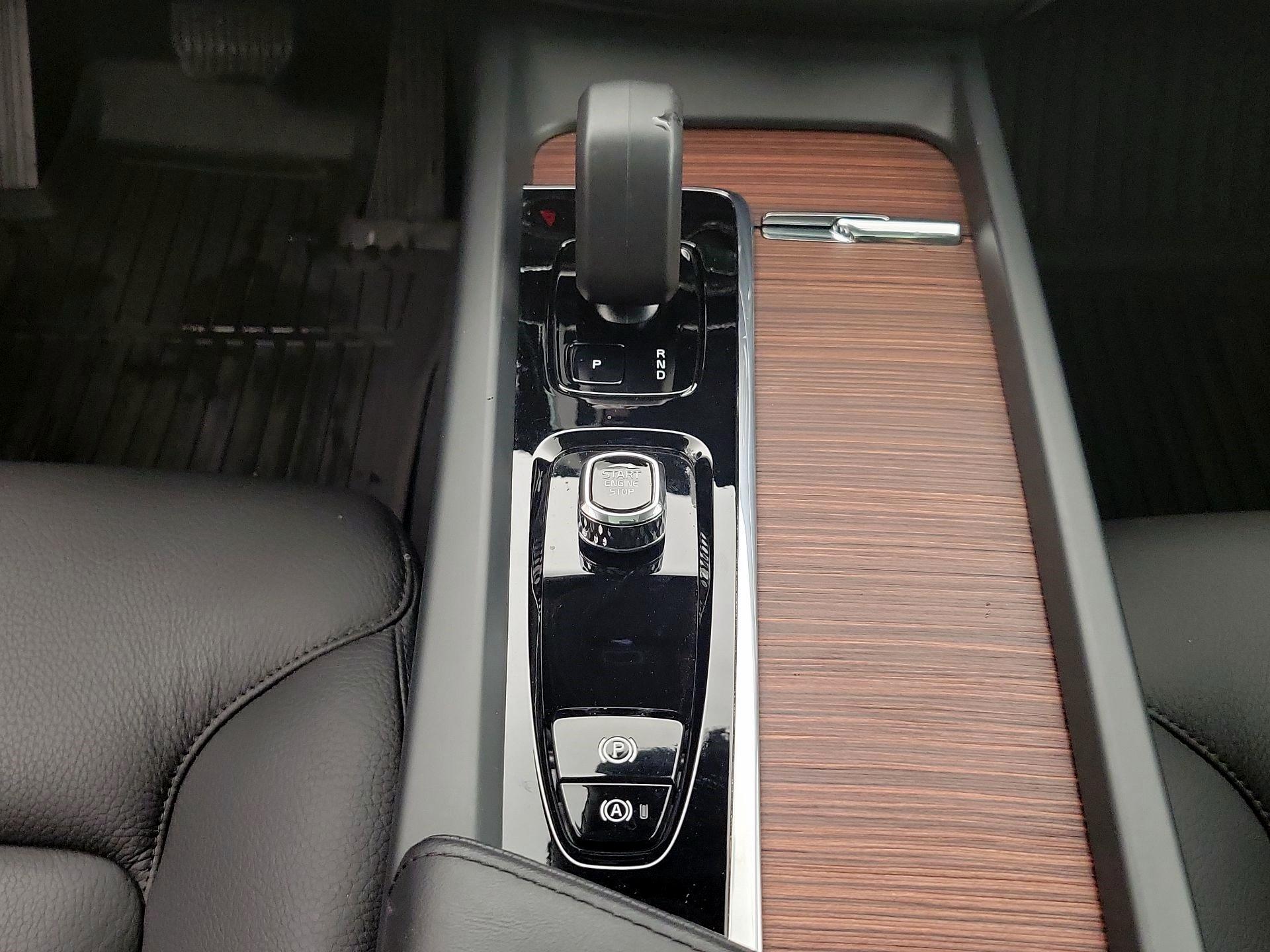 Thumbnail: 2024 Volvo XC60 - 18