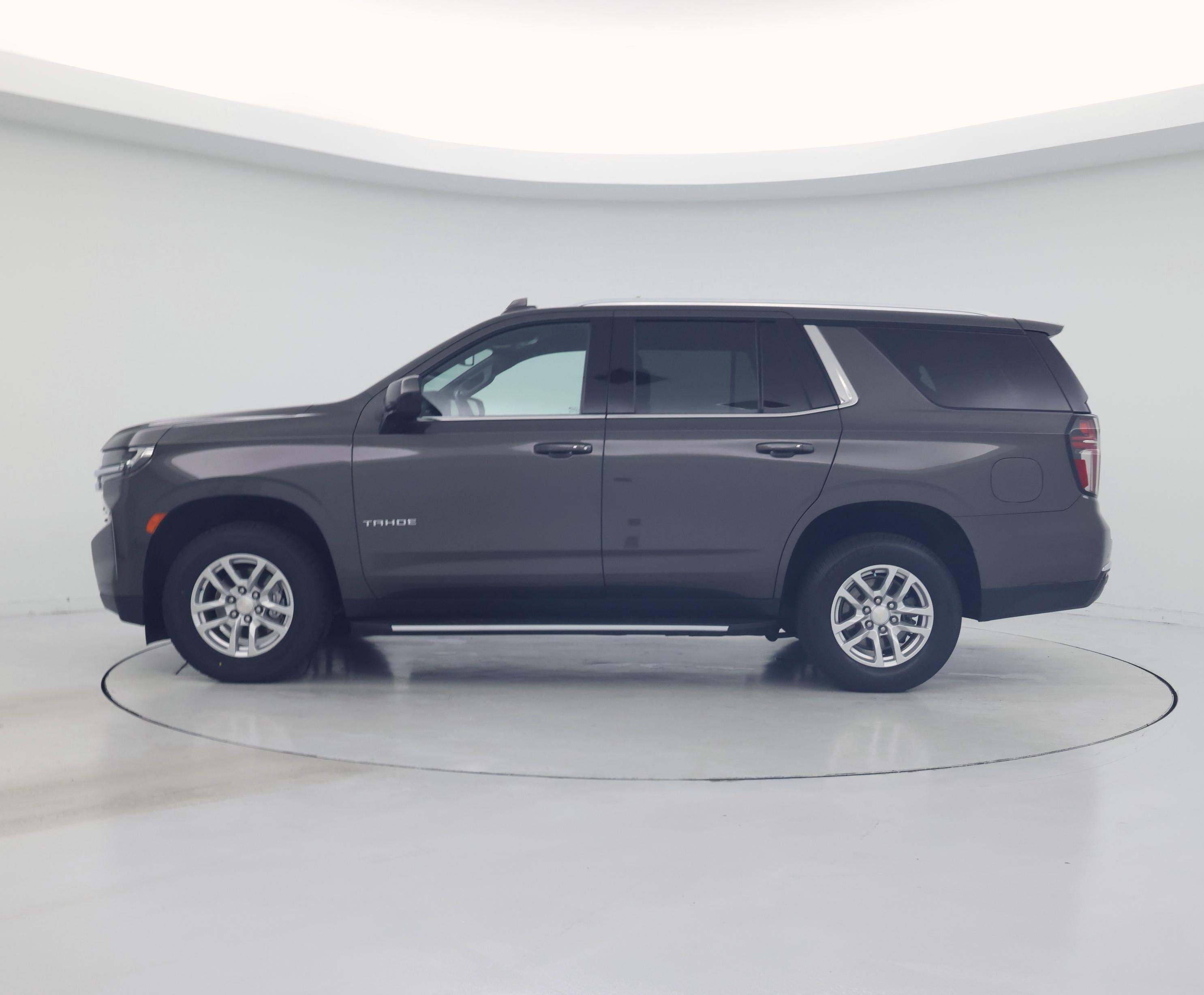 Thumbnail: 2021 Chevrolet Tahoe - 3
