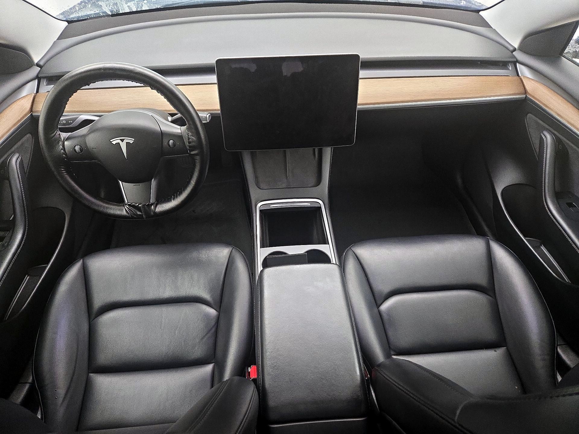 Thumbnail: 2023 Tesla Model 3 - 9