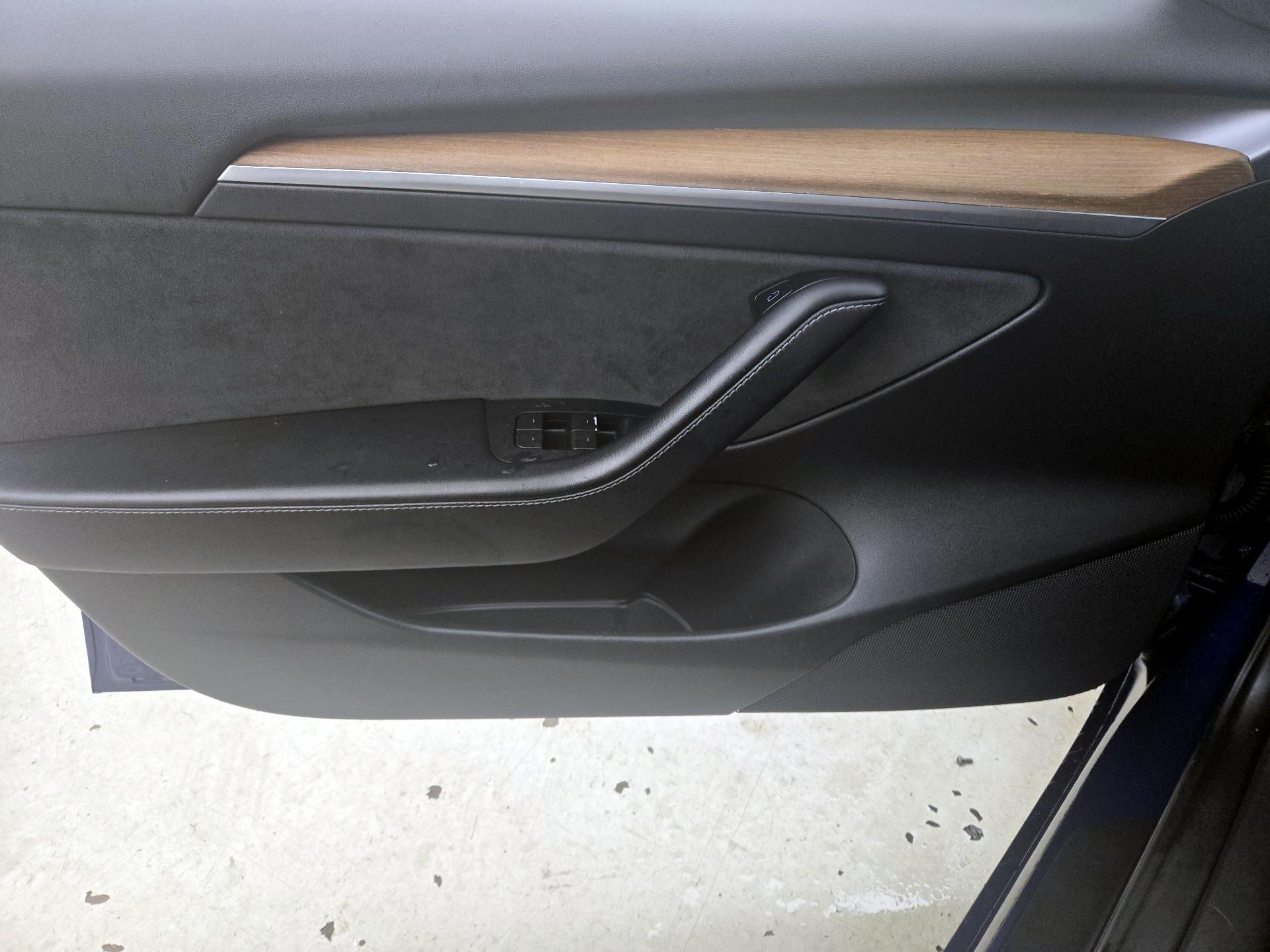 Thumbnail: 2023 Tesla Model 3 - 12