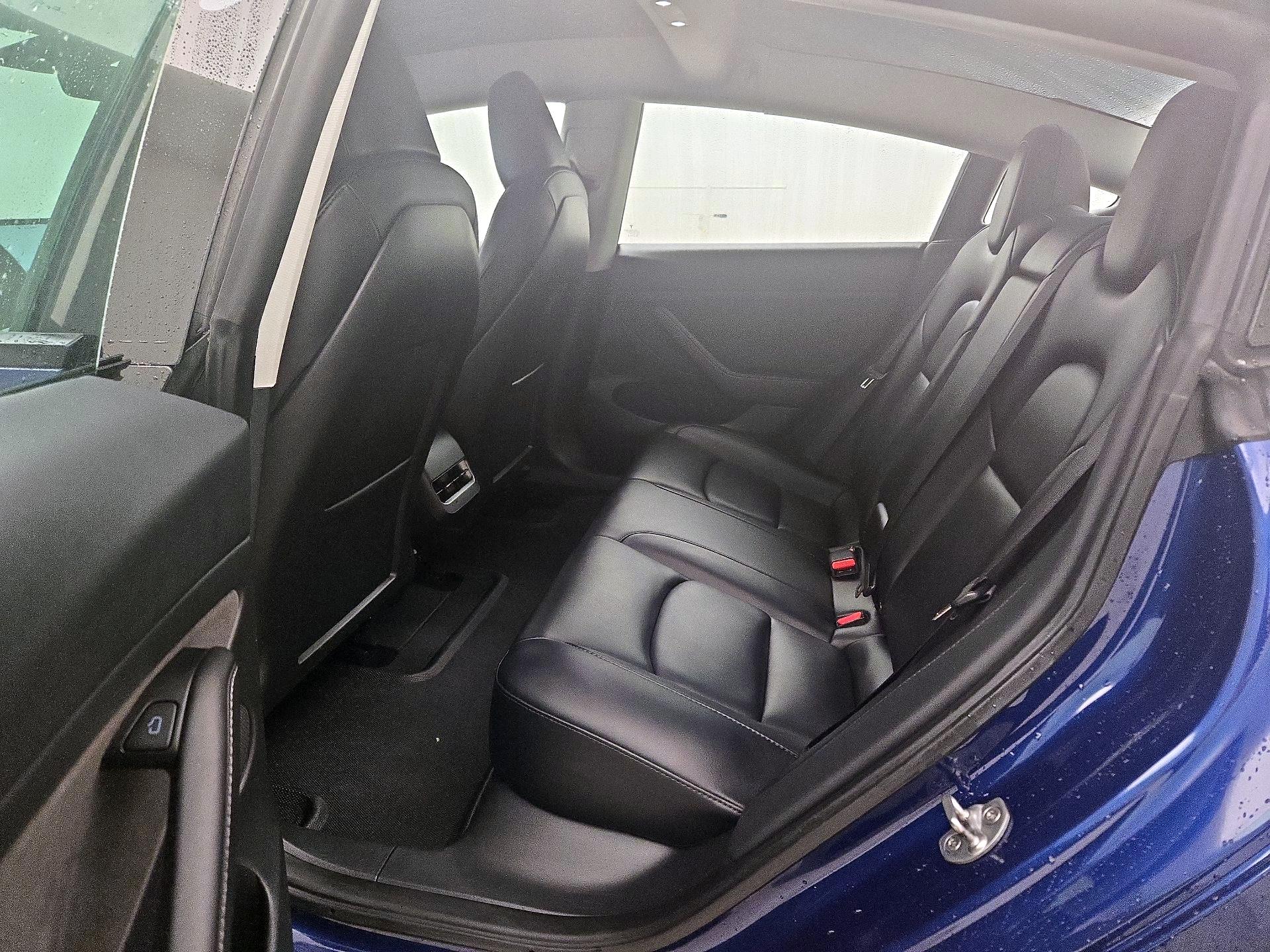 Thumbnail: 2023 Tesla Model 3 - 19