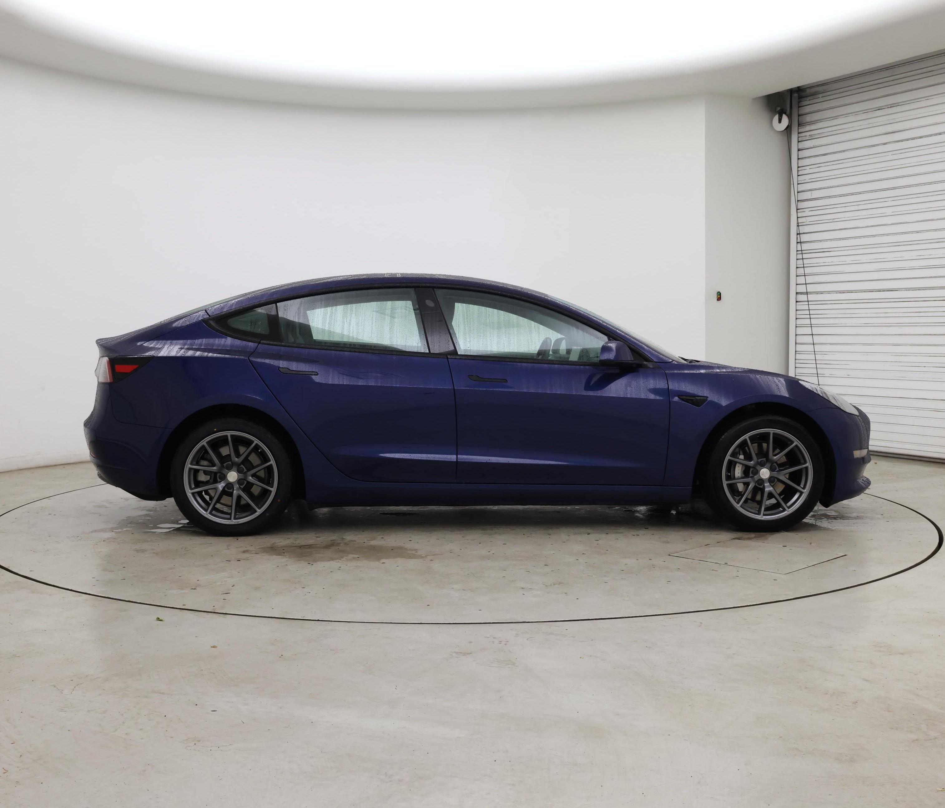 Thumbnail: 2023 Tesla Model 3 - 7