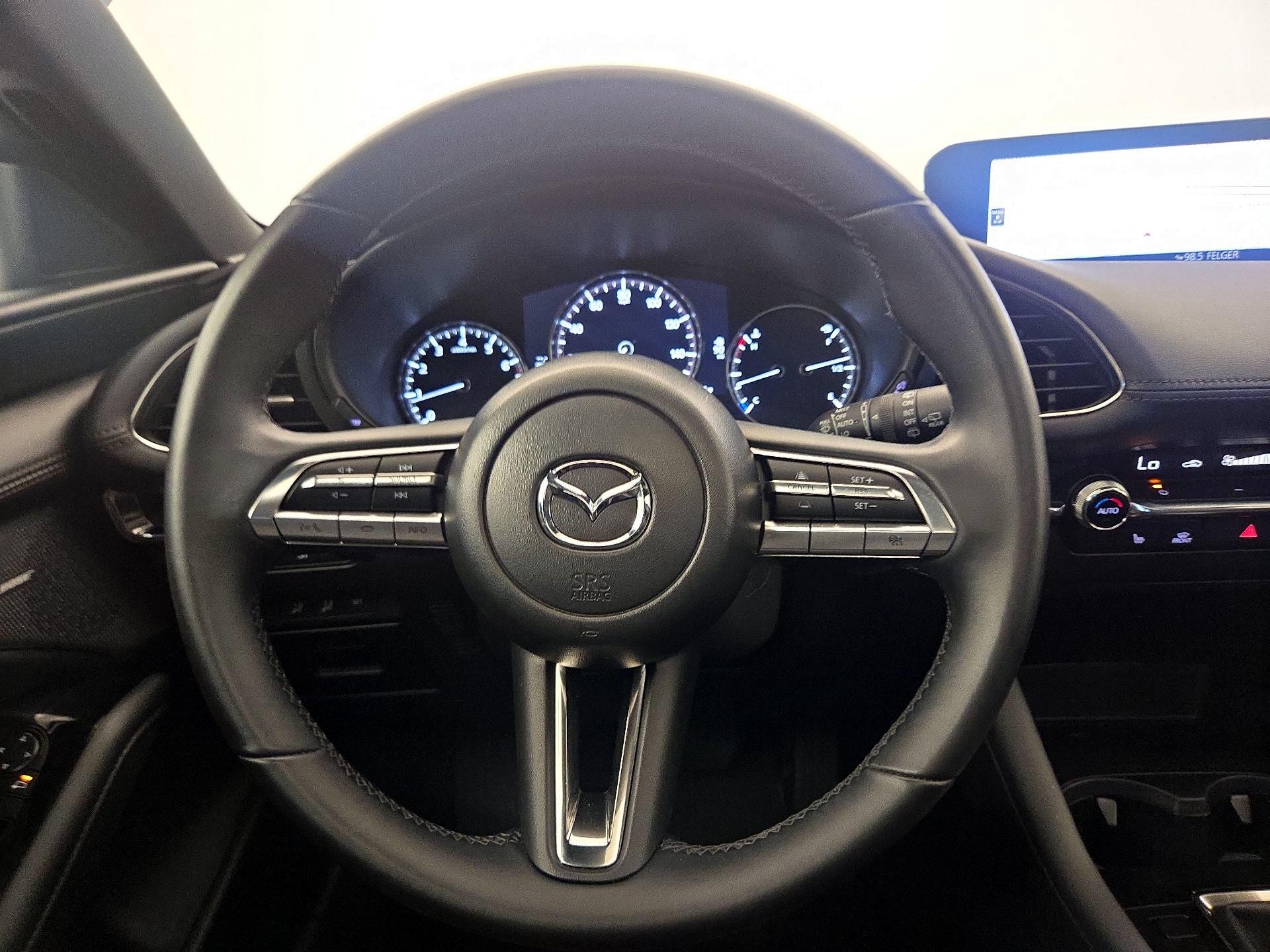 Thumbnail: 2023 Mazda Mazda3 - 10