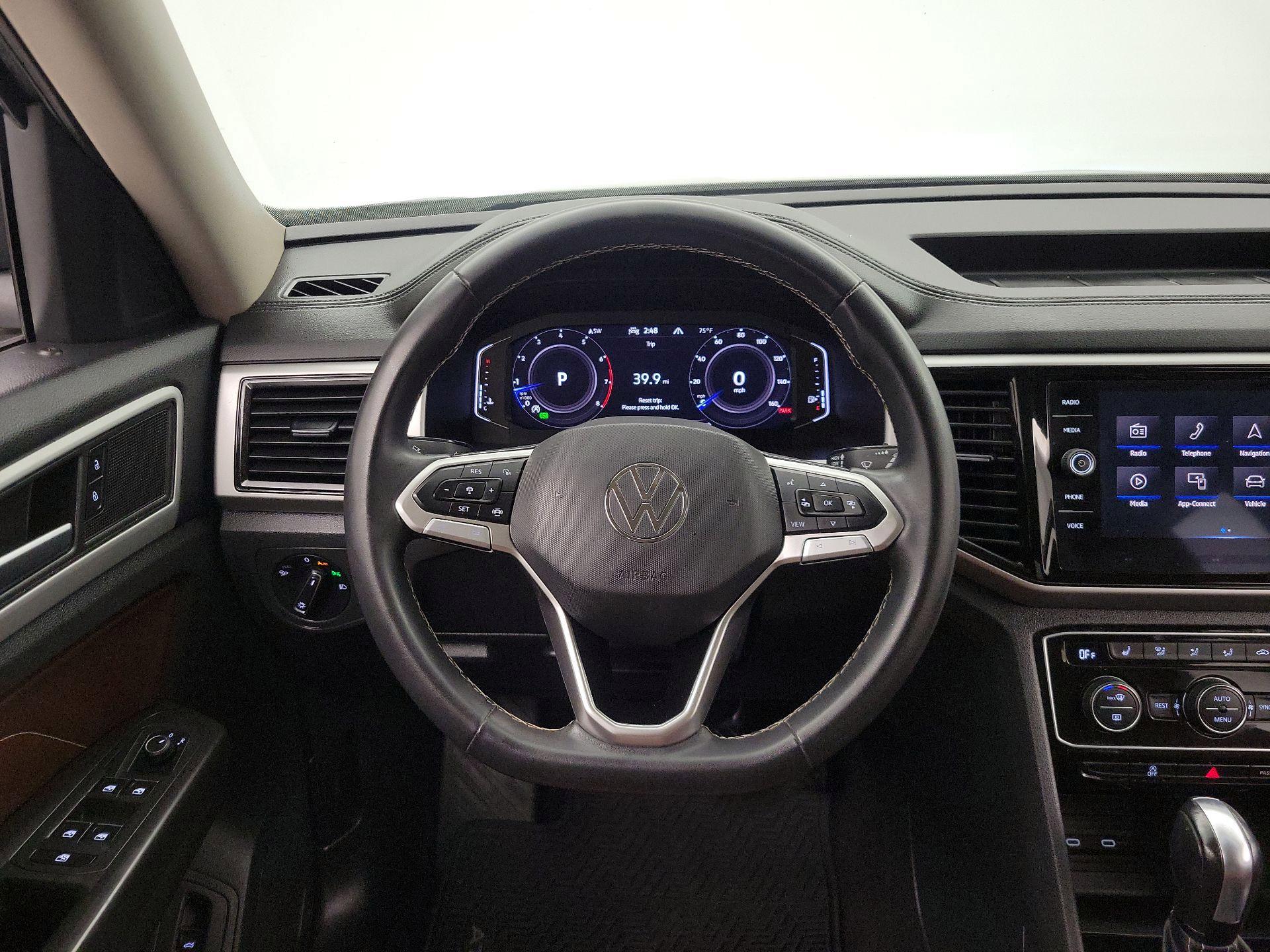 Thumbnail: 2023 Volkswagen Atlas - 10