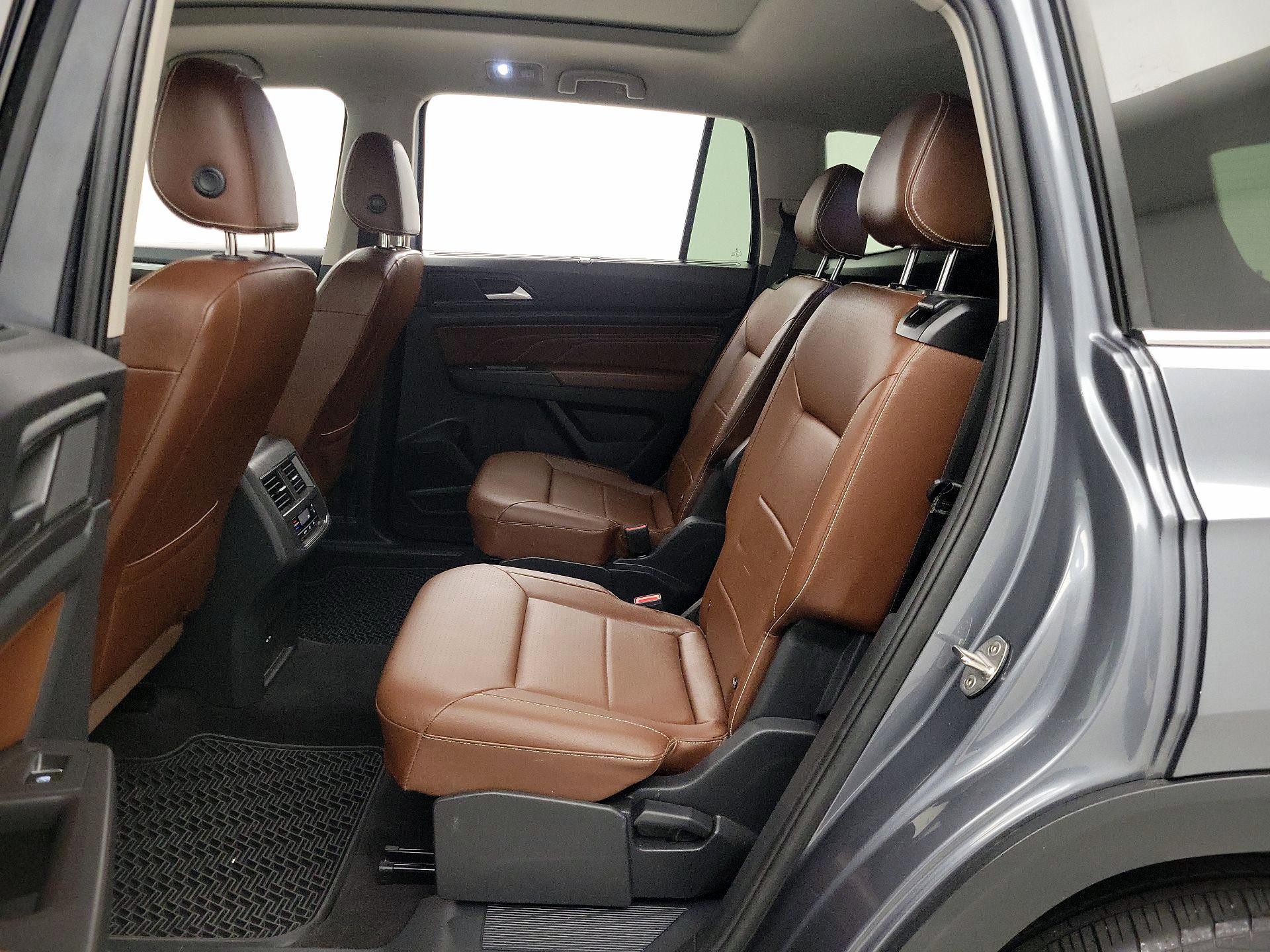 Thumbnail: 2023 Volkswagen Atlas - 20