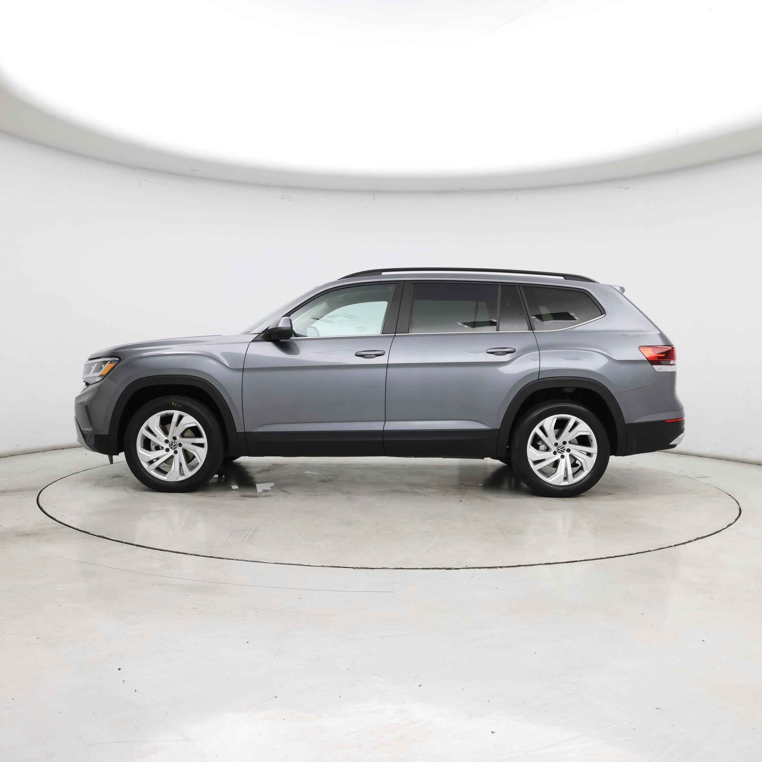 Thumbnail: 2023 Volkswagen Atlas - 3
