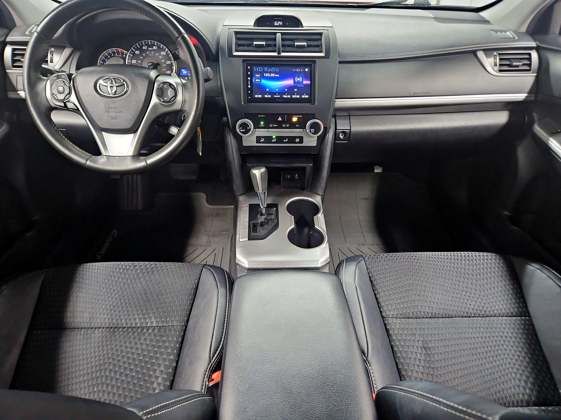 Thumbnail: 2014 Toyota Camry - 9