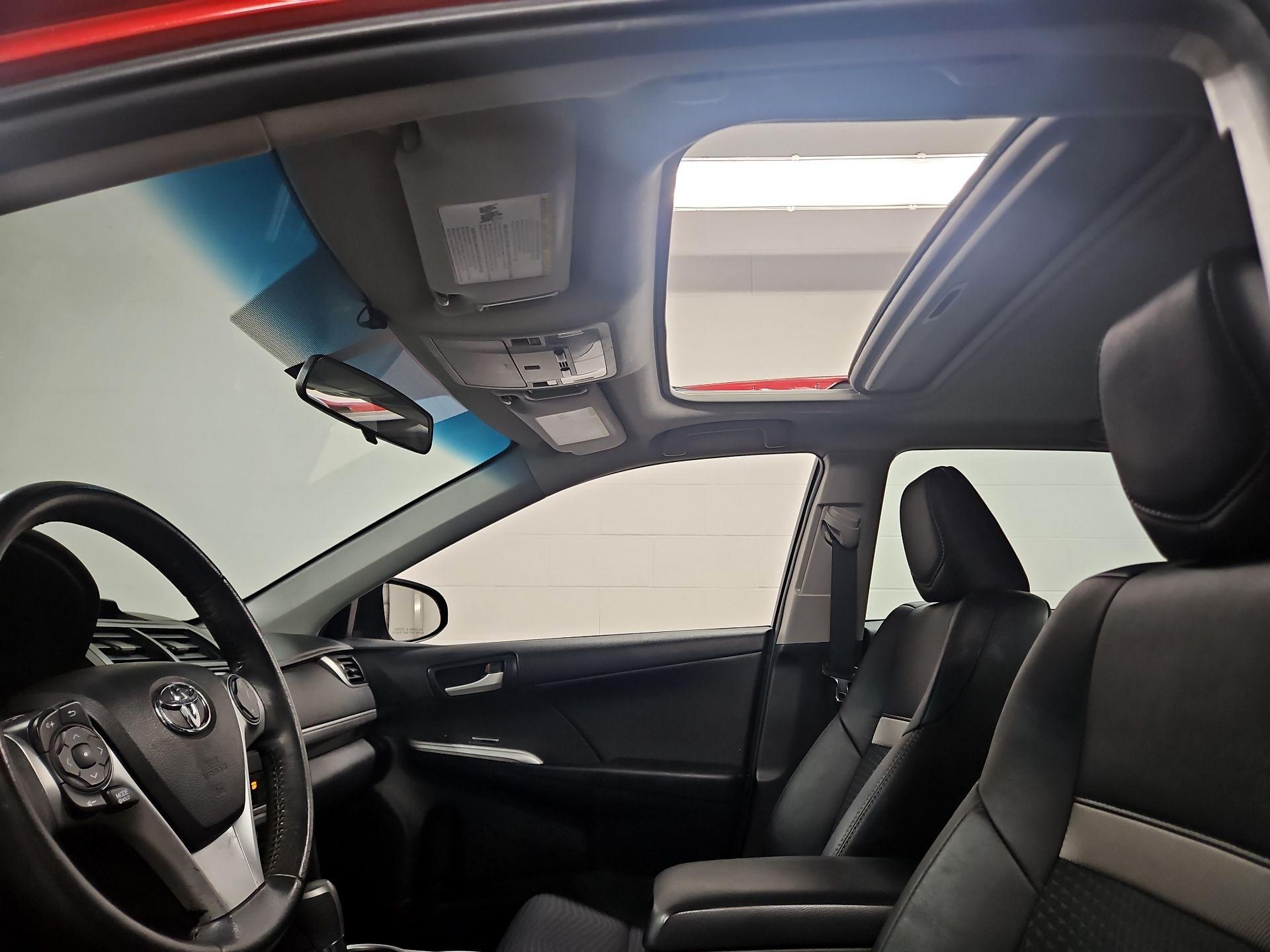 Thumbnail: 2014 Toyota Camry - 19