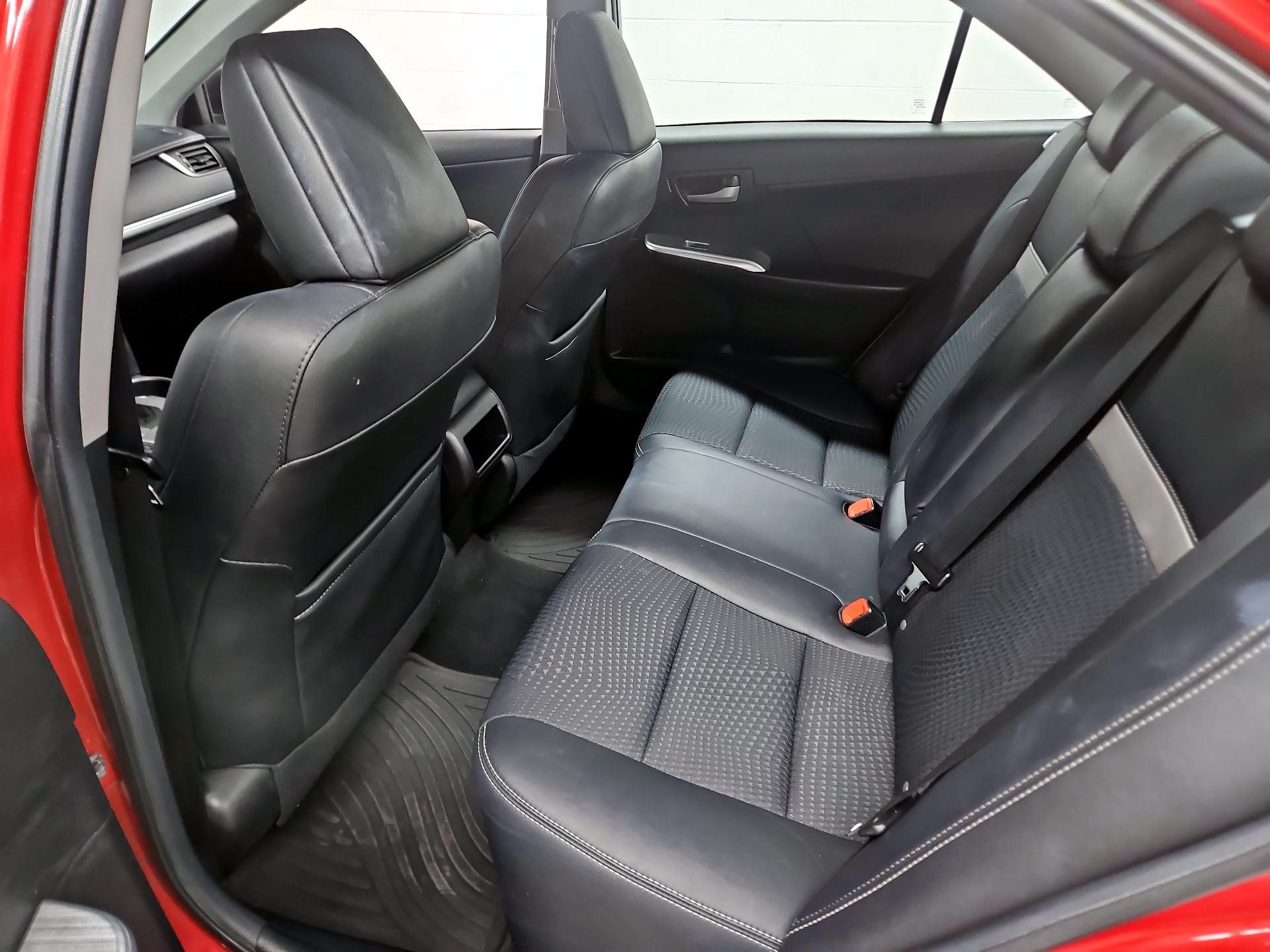 Thumbnail: 2014 Toyota Camry - 20