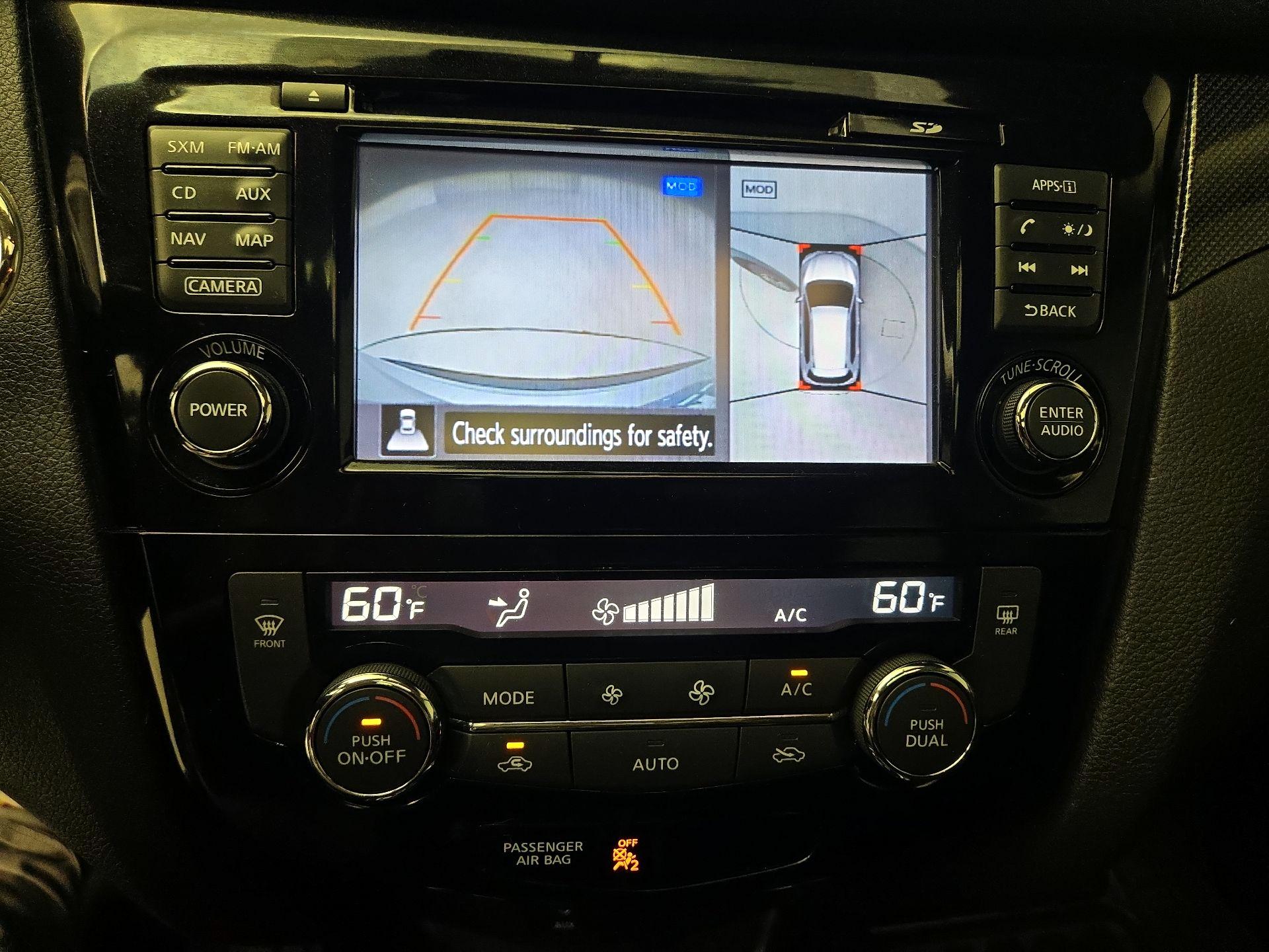 Thumbnail: 2016 Nissan Rogue - 15