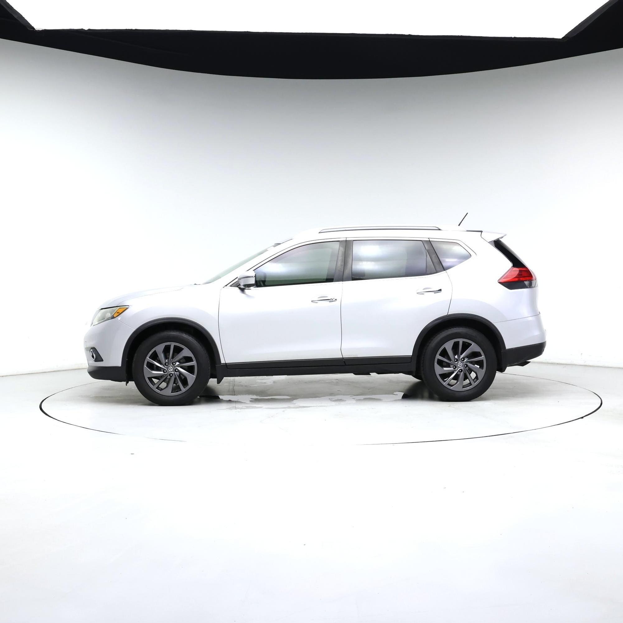 Thumbnail: 2016 Nissan Rogue - 3