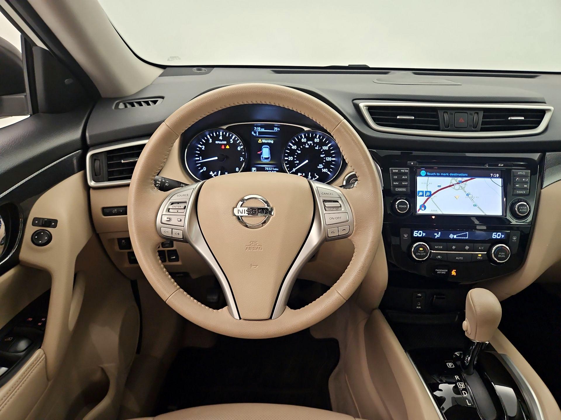Thumbnail: 2015 Nissan Rogue - 10