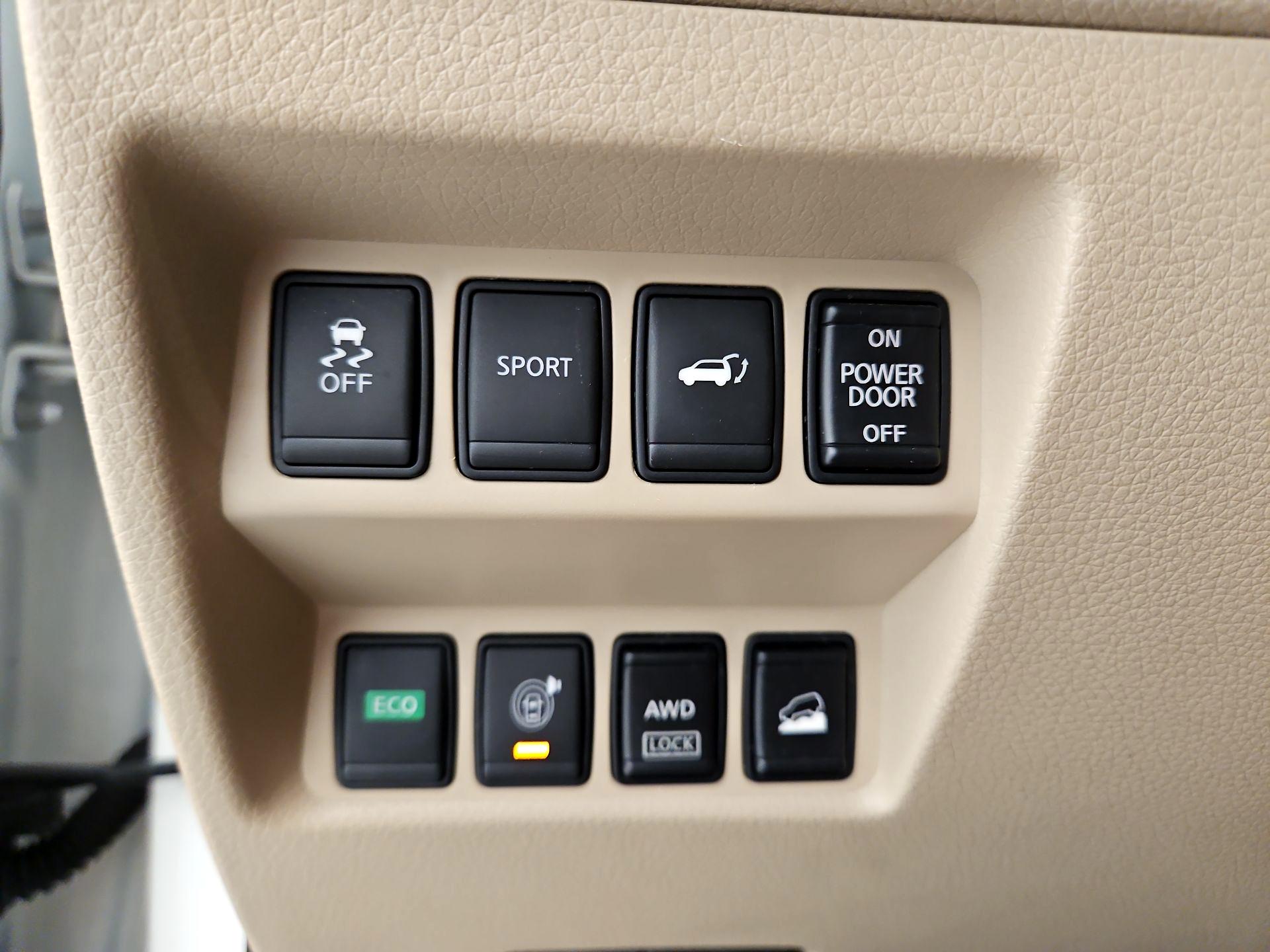 Thumbnail: 2015 Nissan Rogue - 13
