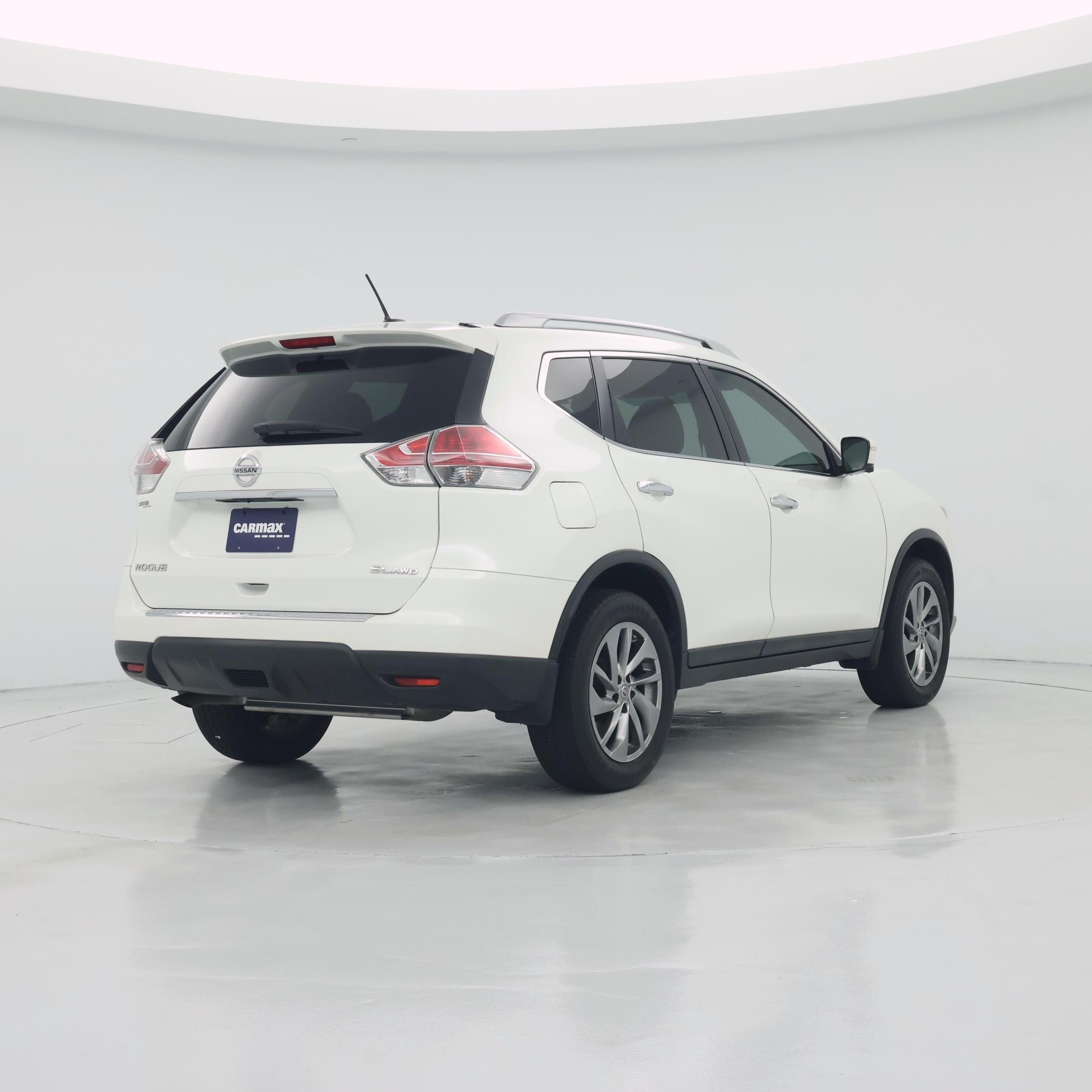 Thumbnail: 2015 Nissan Rogue - 8