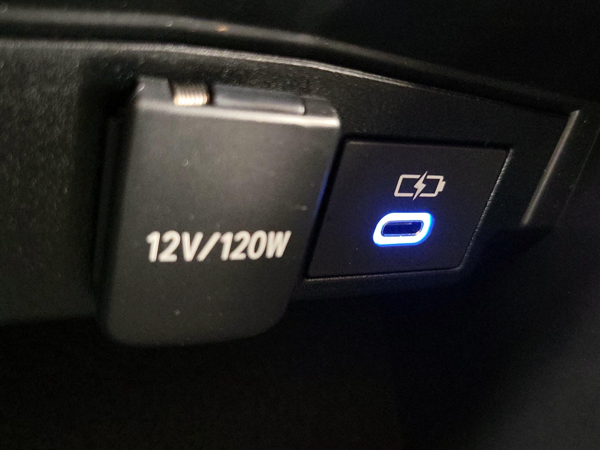 Thumbnail: 2022 Toyota Corolla - 18