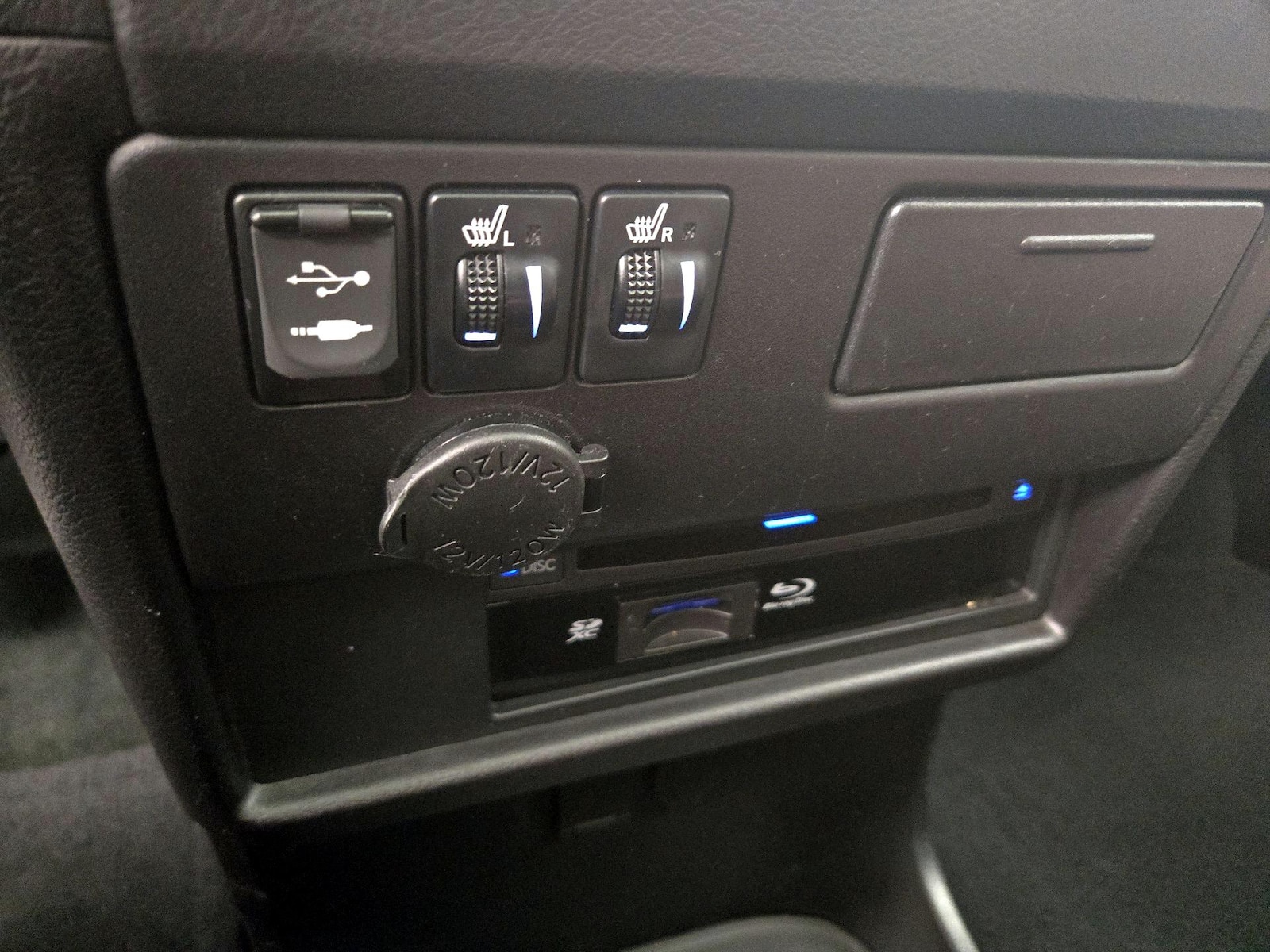 2016 Toyota Sienna Limited - Photo 20