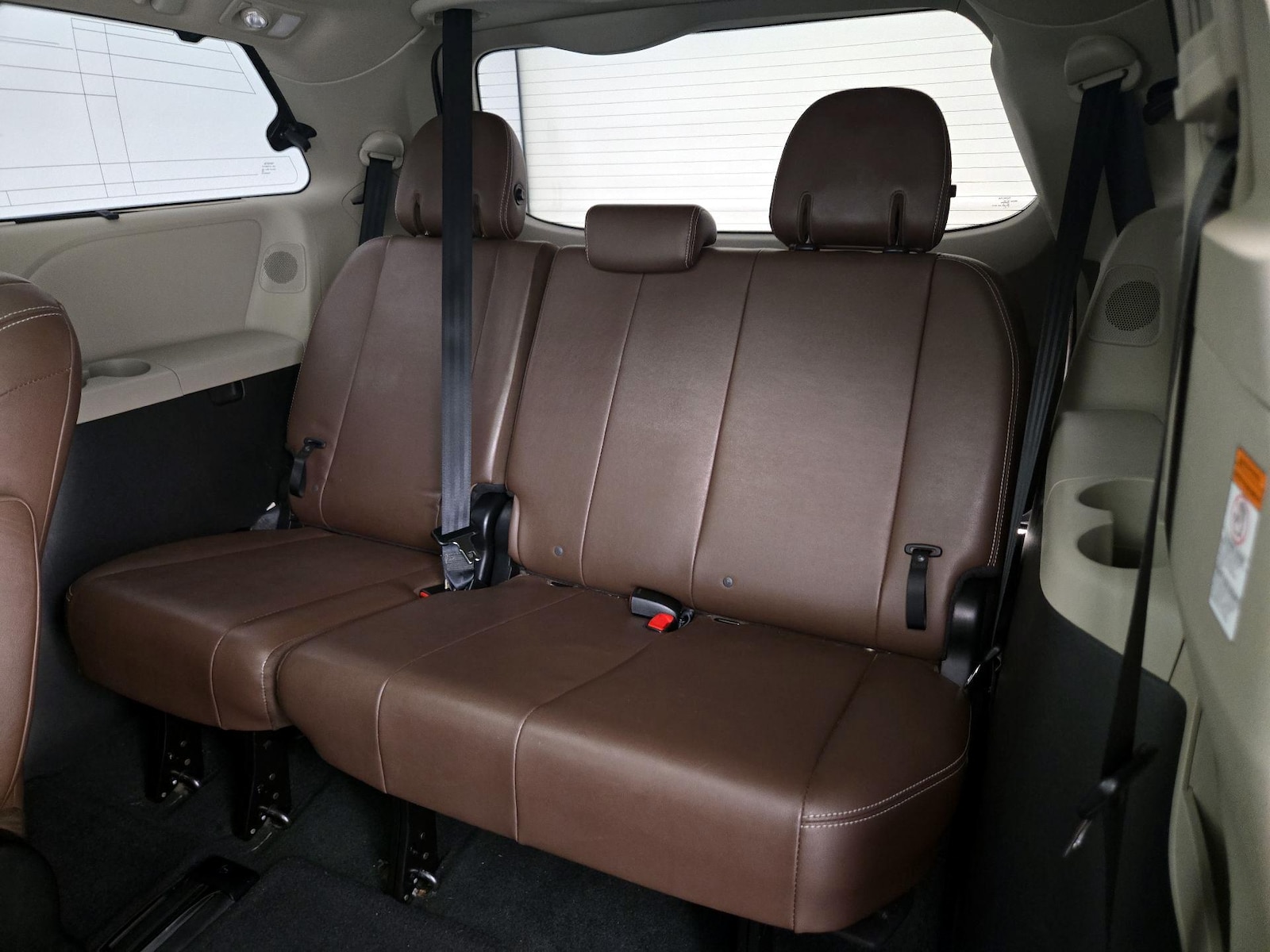 2016 Toyota Sienna Limited - Photo 23