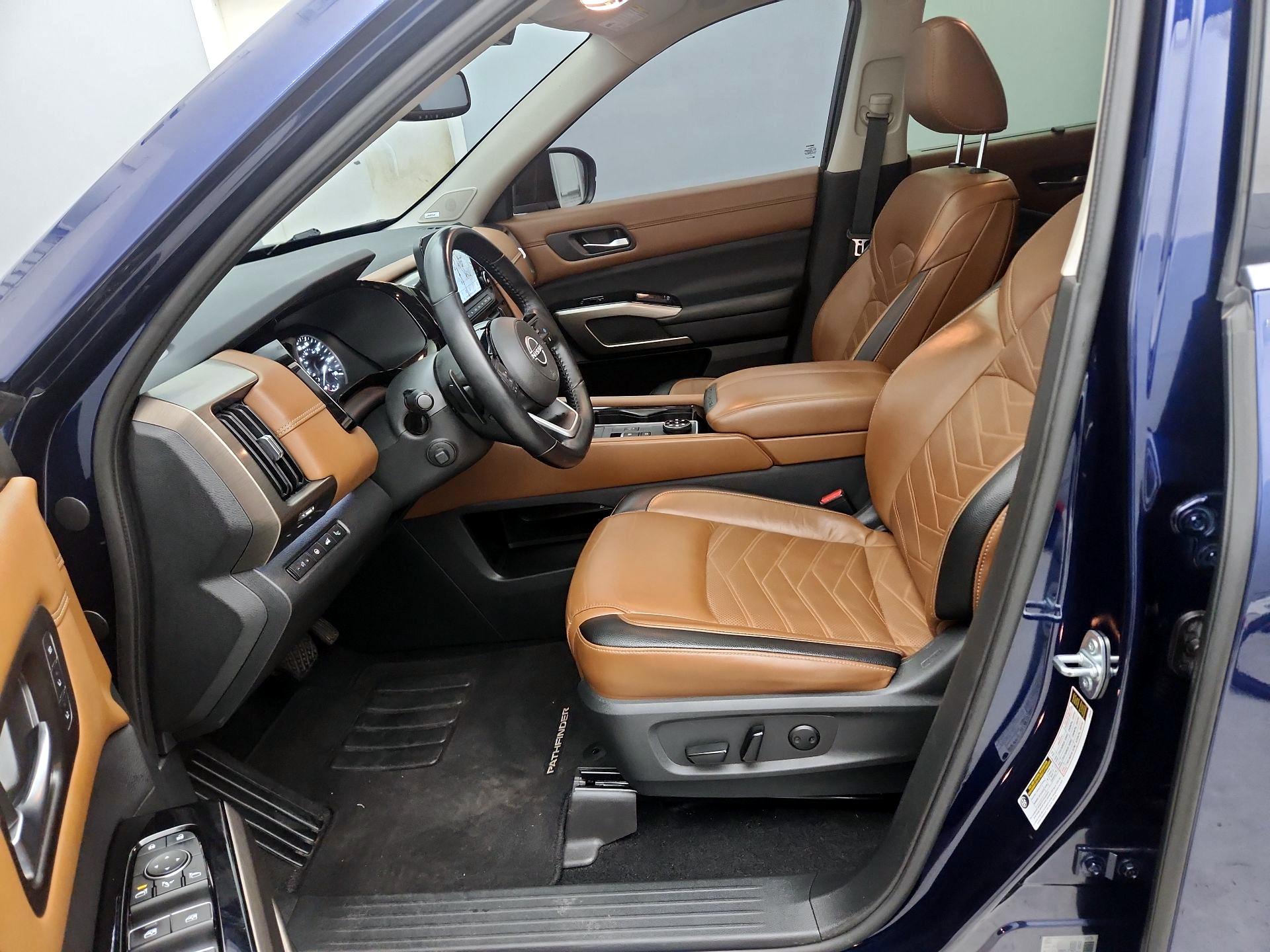Thumbnail: 2022 Nissan Pathfinder - 11