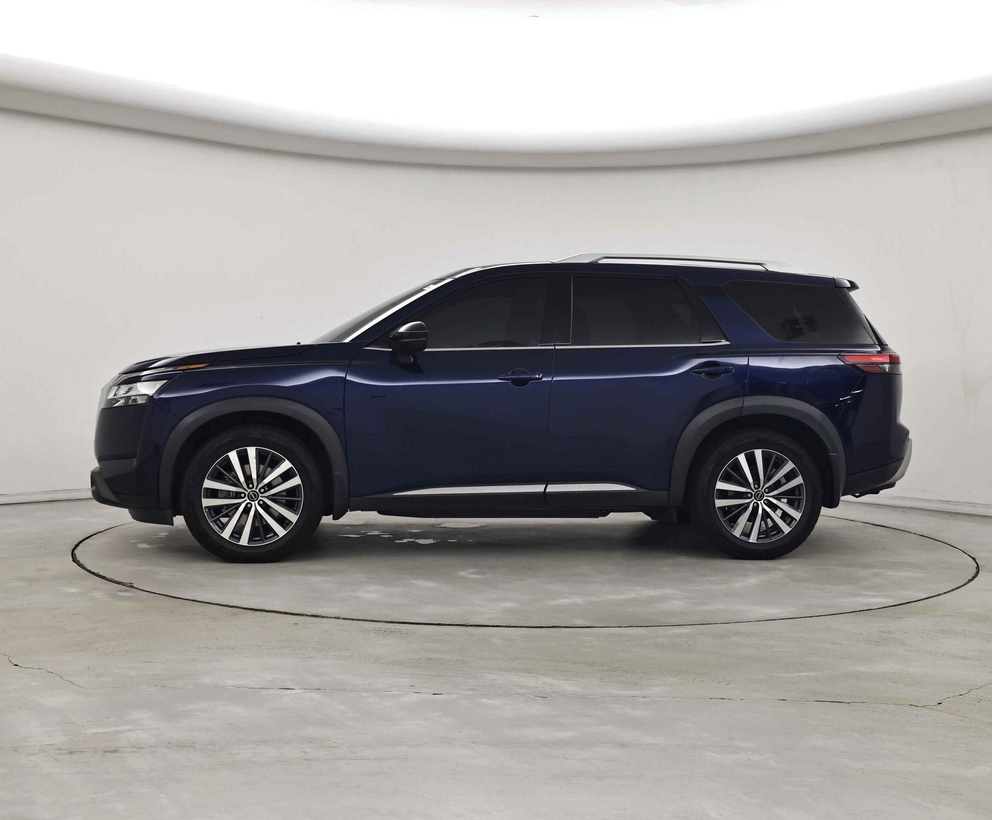 Thumbnail: 2022 Nissan Pathfinder - 3