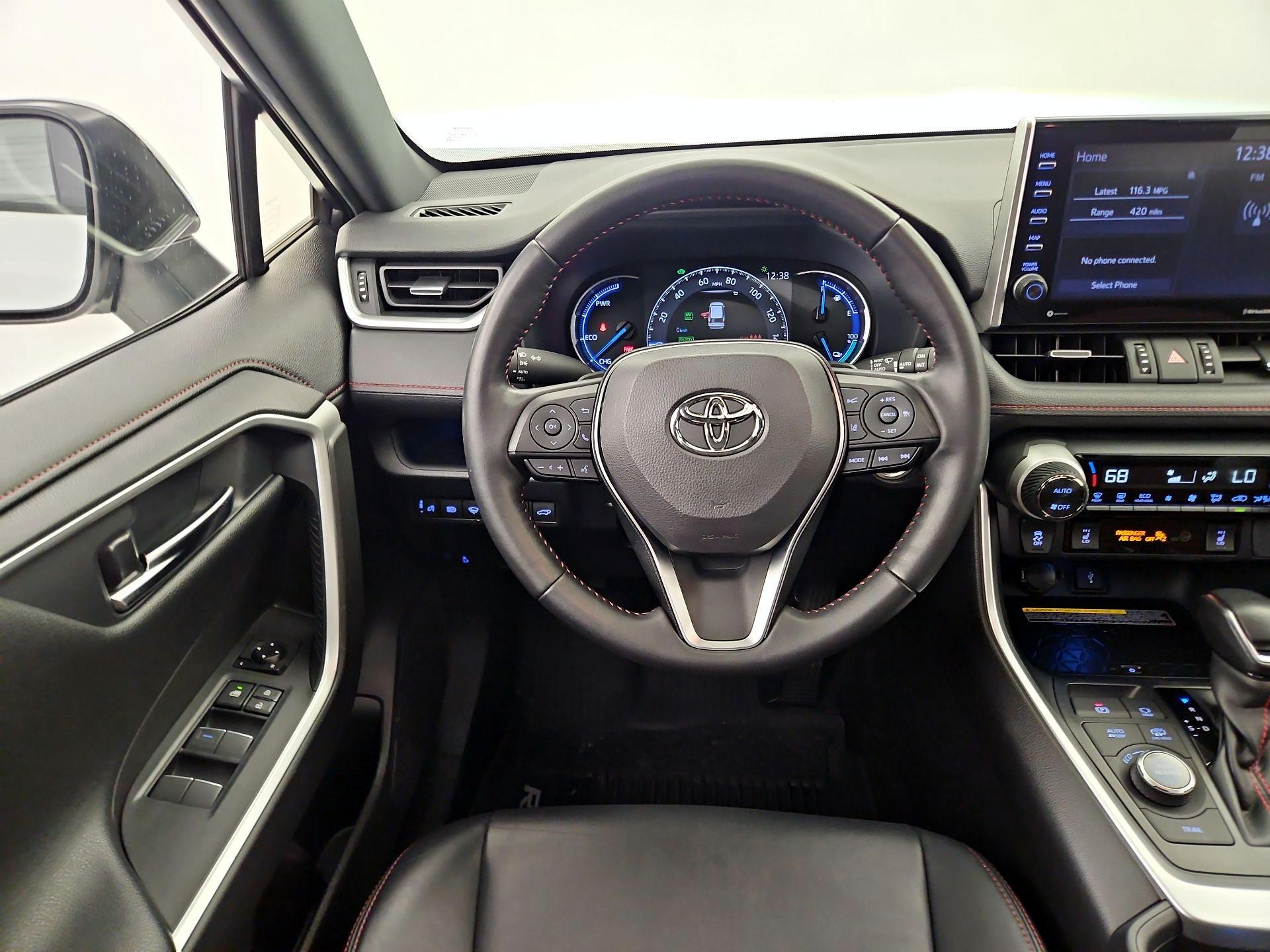 Thumbnail: 2021 Toyota RAV4 - 10