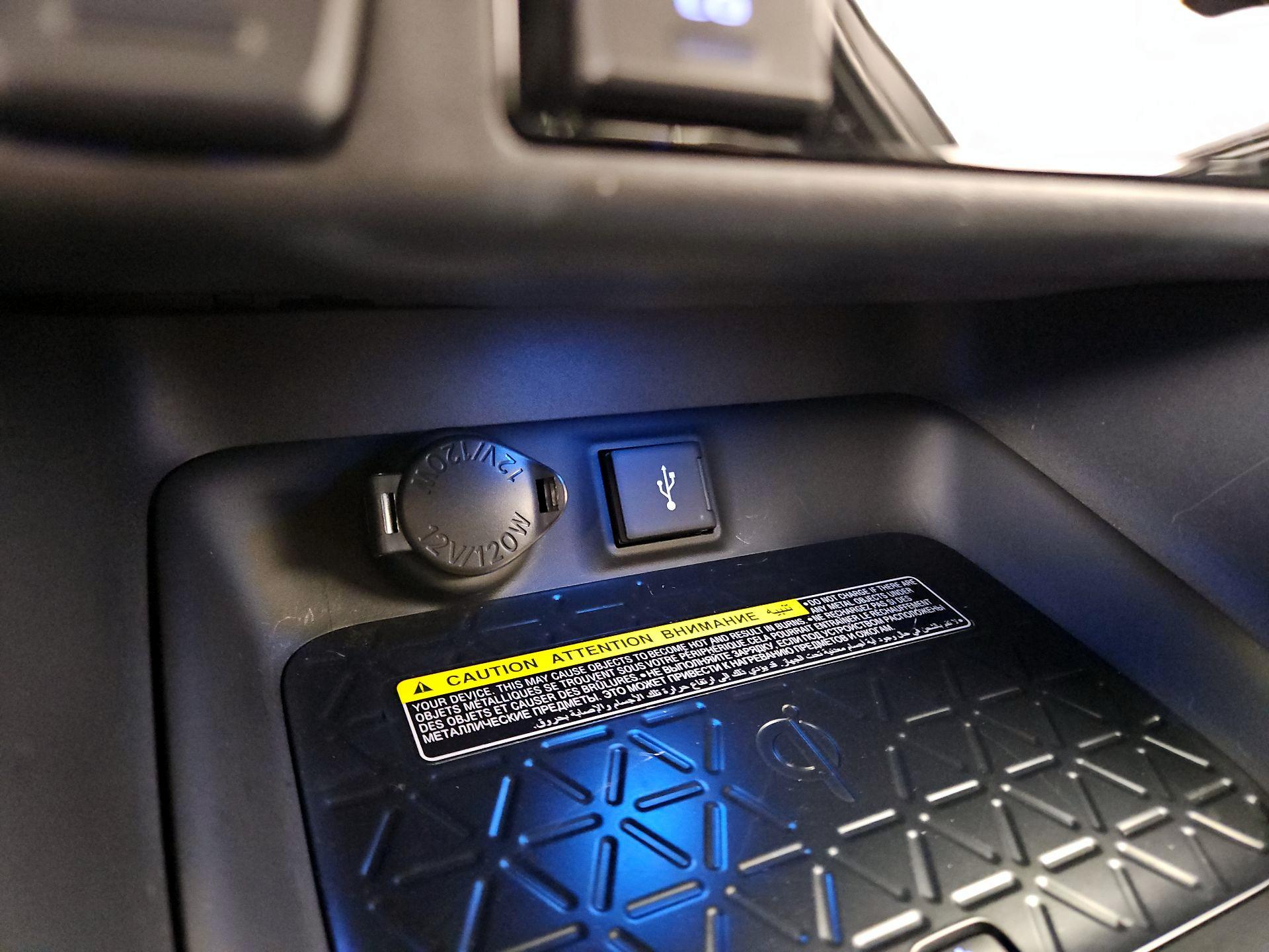Thumbnail: 2021 Toyota RAV4 - 18