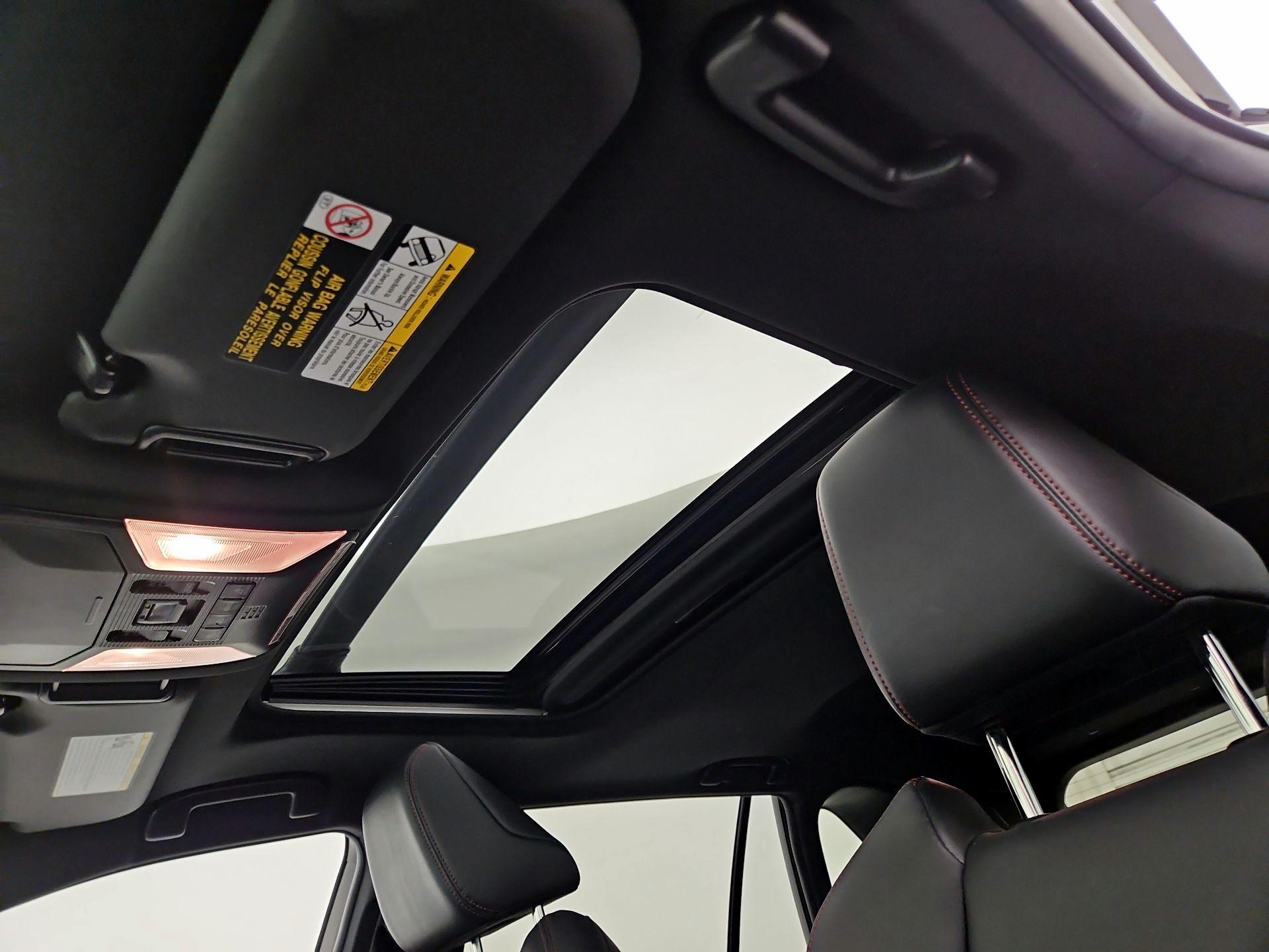 Thumbnail: 2021 Toyota RAV4 - 19
