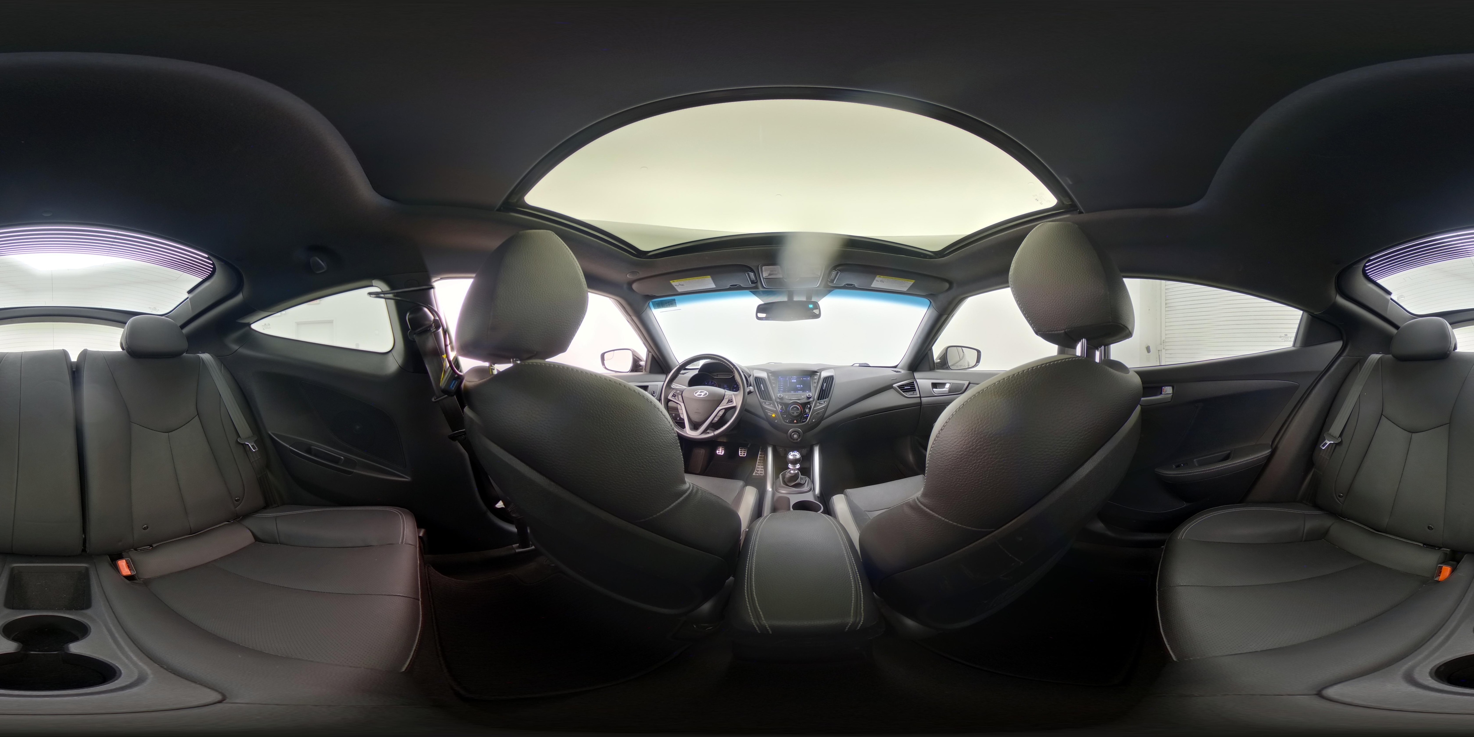 2016 Hyundai Veloster - Photo 26