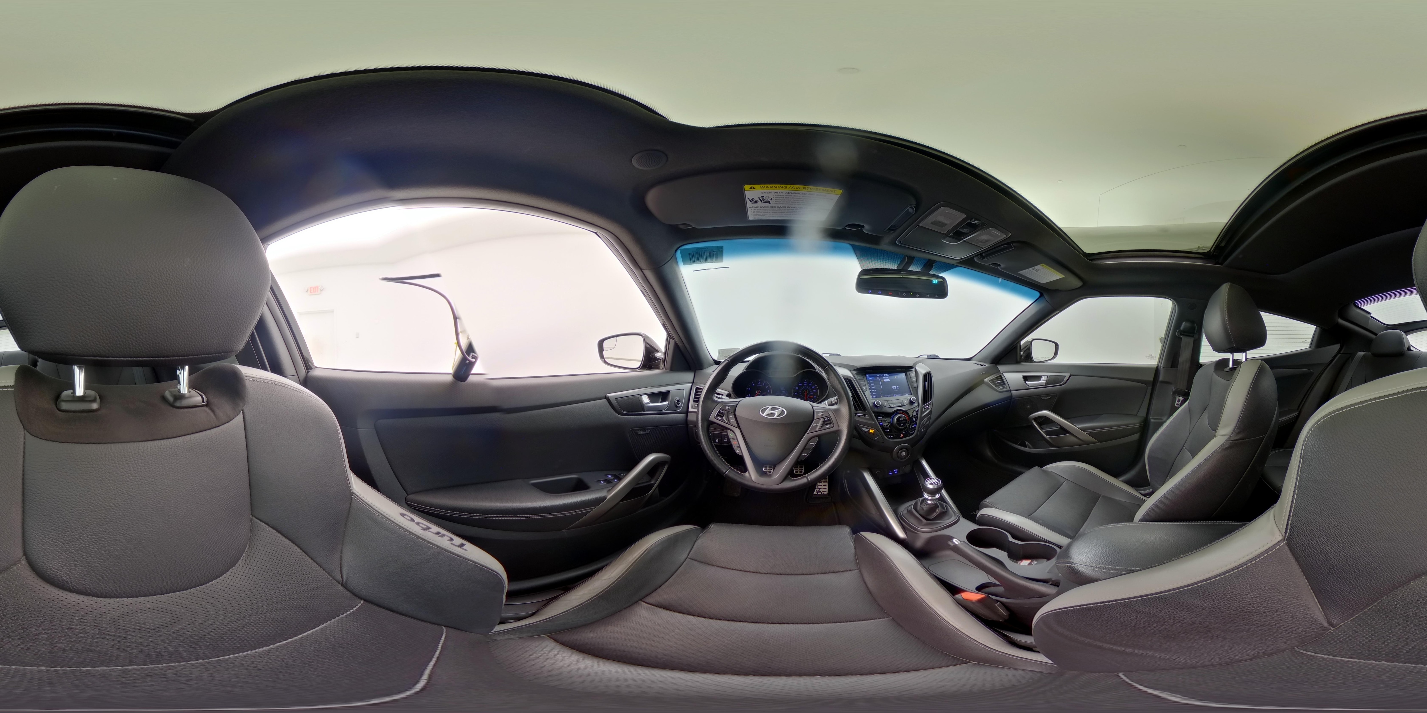 2016 Hyundai Veloster - Photo 27