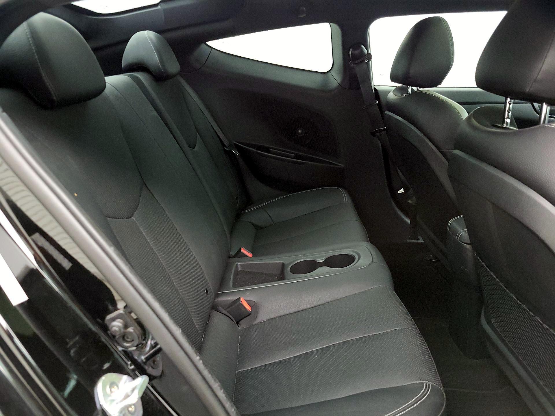 Thumbnail: 2016 Hyundai Veloster - 20