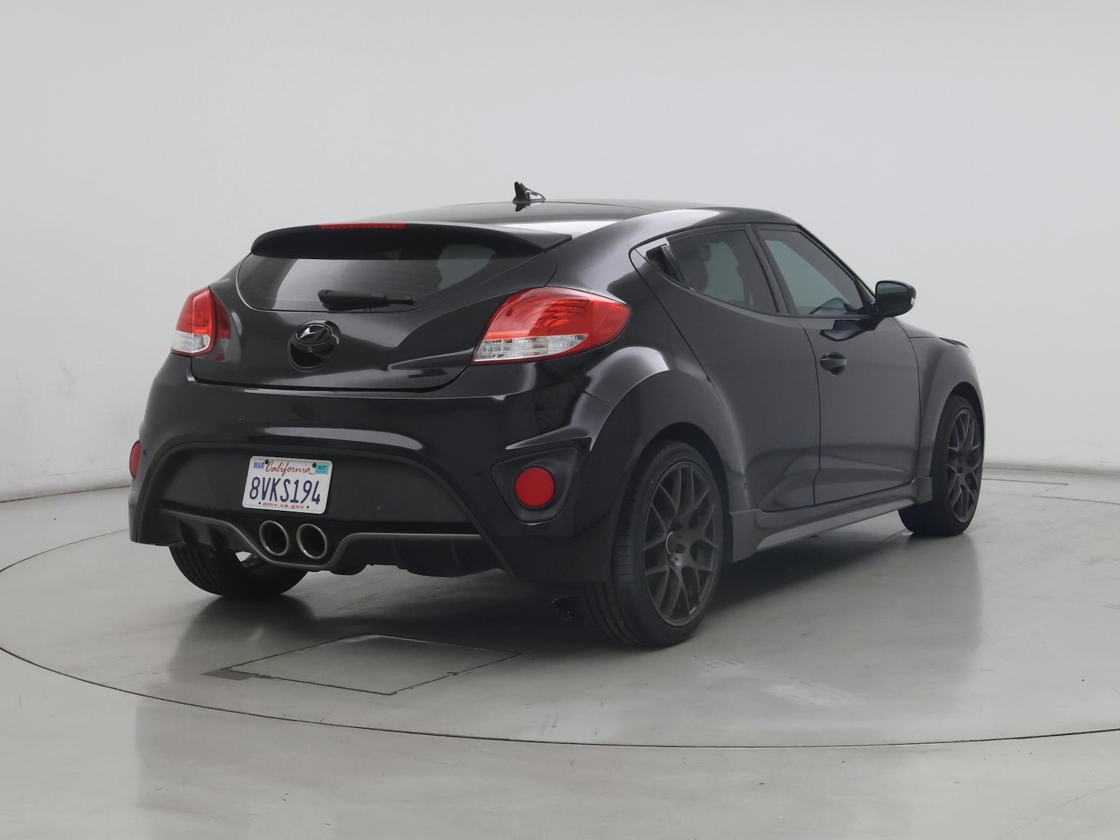 2016 Hyundai Veloster - Photo 9