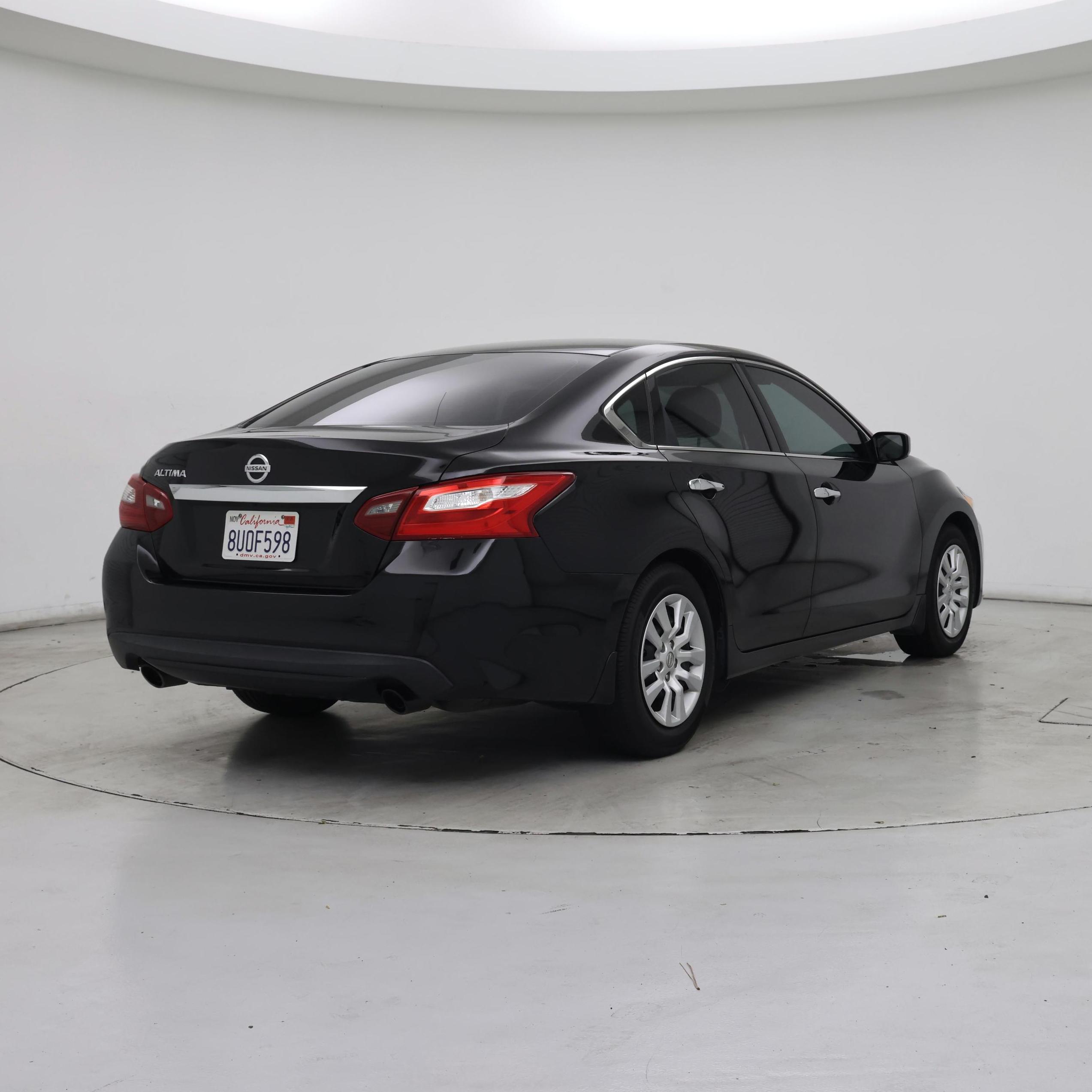 Thumbnail: 2018 Nissan Altima - 8