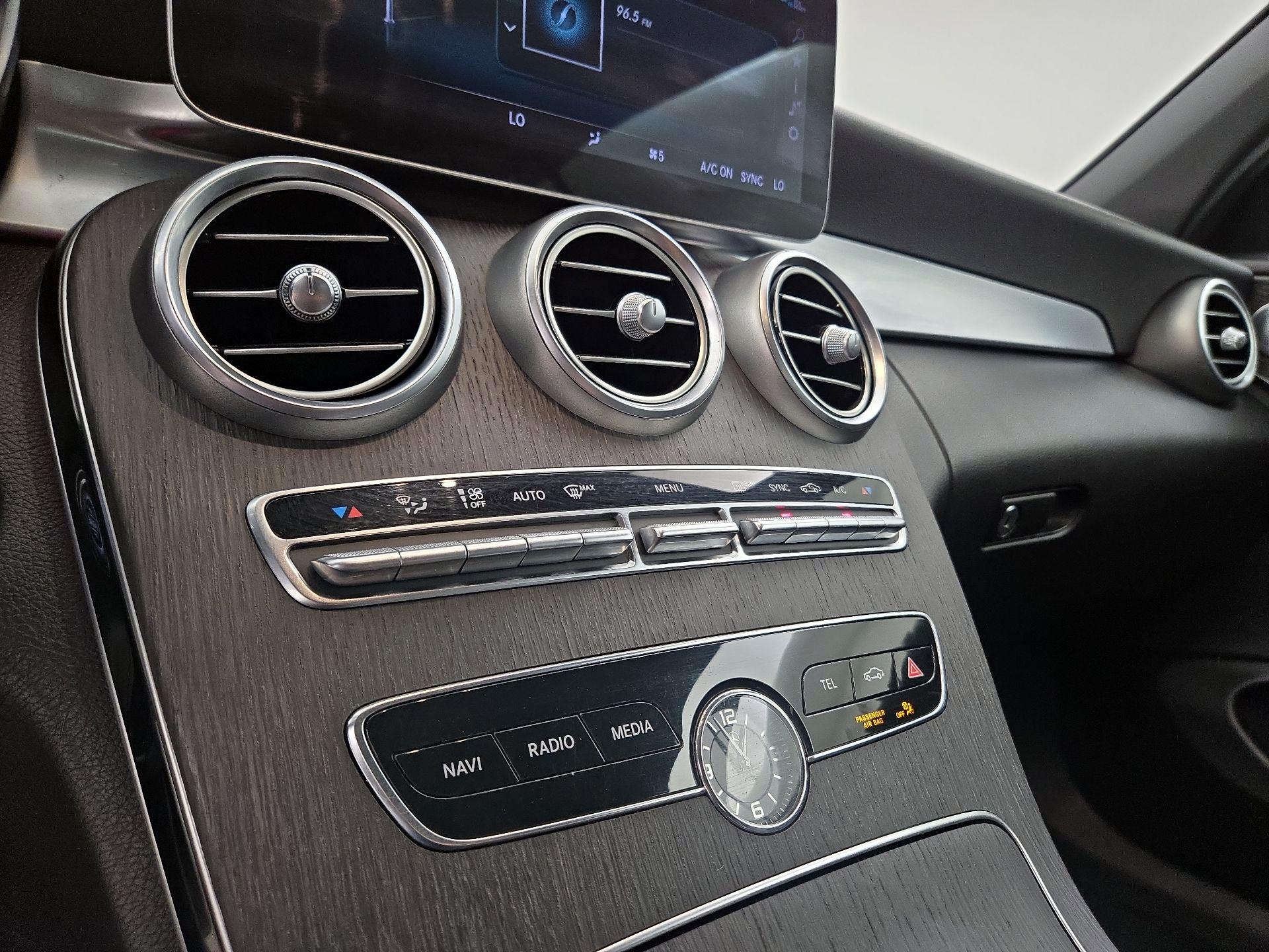 Thumbnail: 2020 Mercedes-Benz C-Class - 16