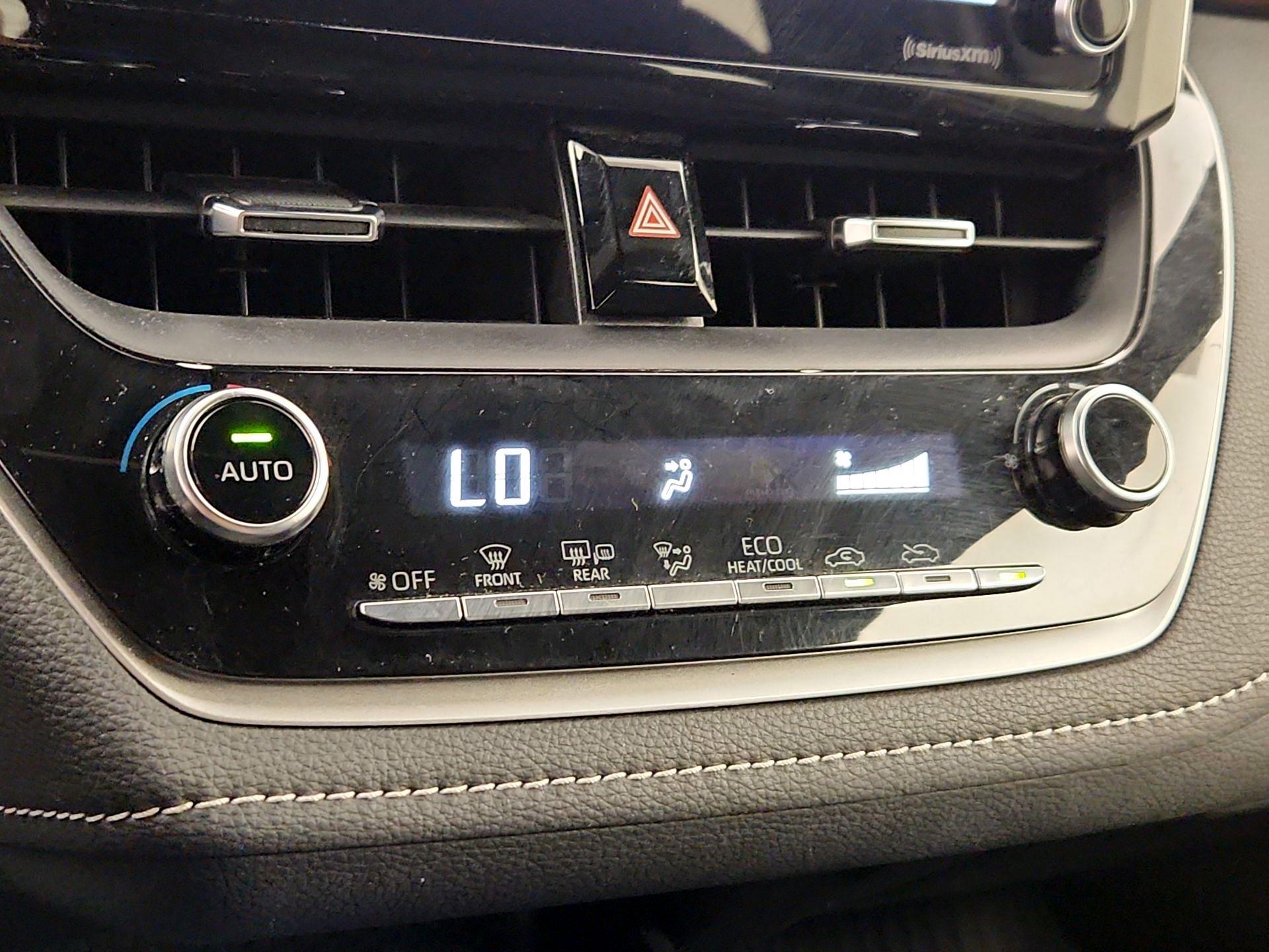 Thumbnail: 2021 Toyota Corolla - 16