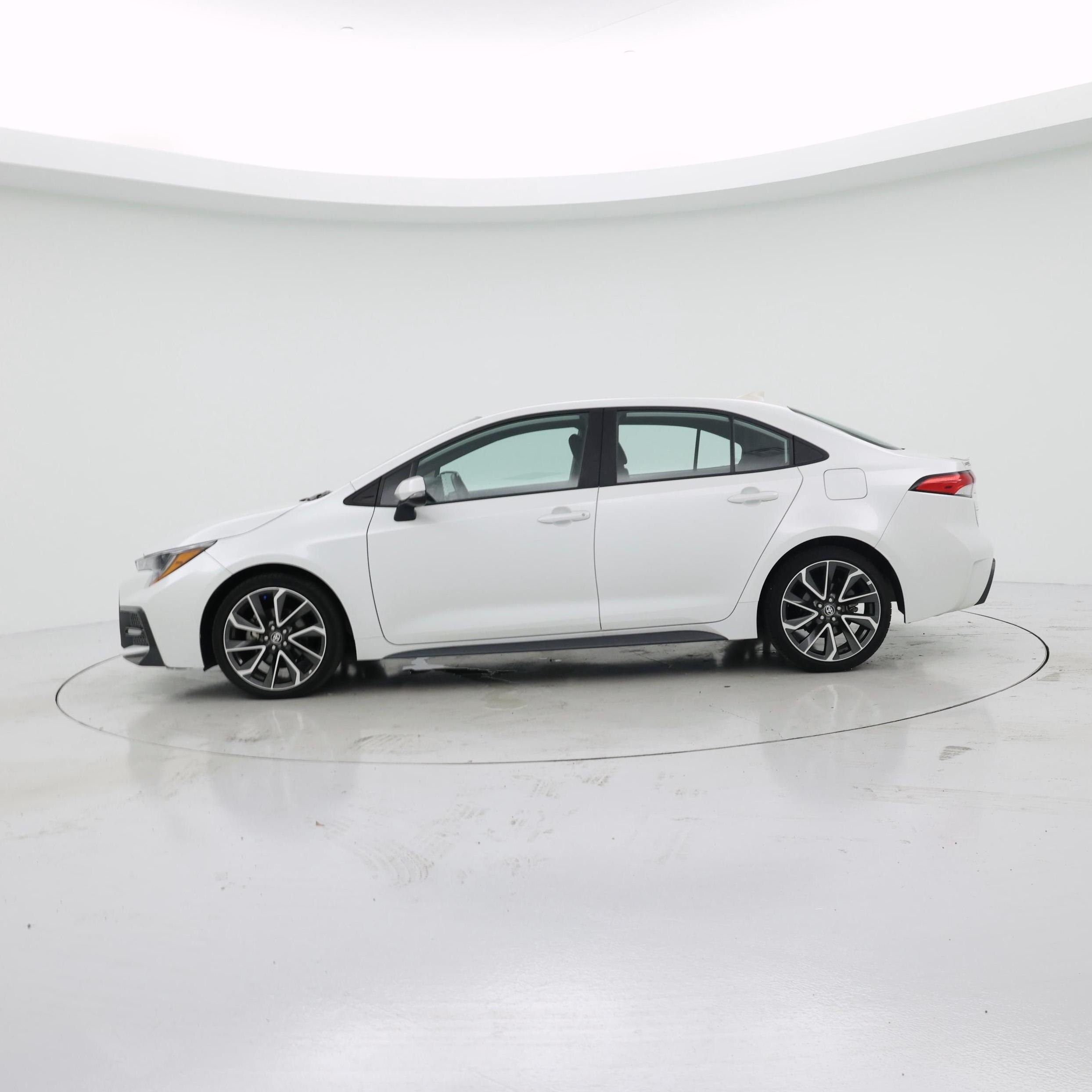 Thumbnail: 2022 Toyota Corolla - 3