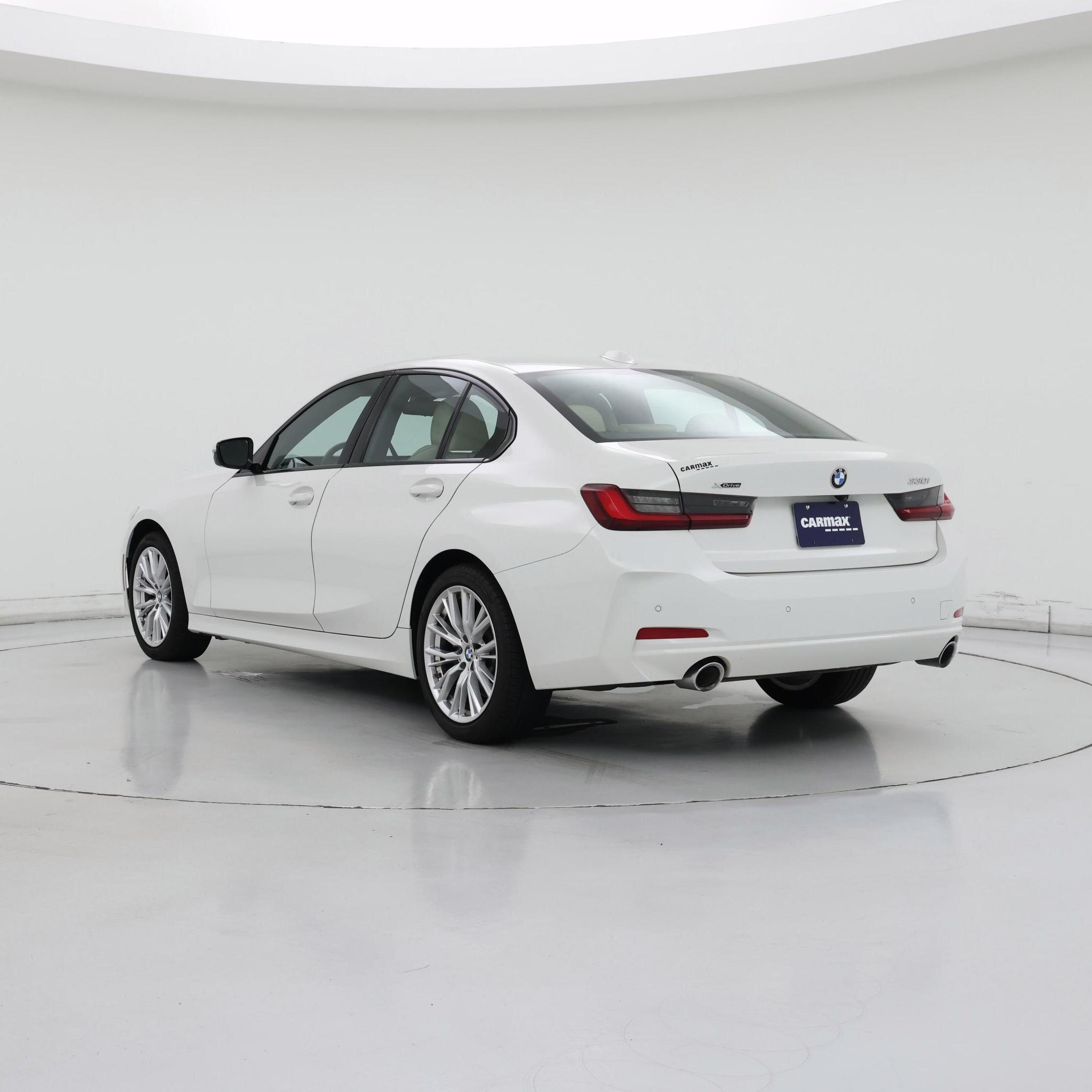 Thumbnail: 2023 BMW 3 Series - 2