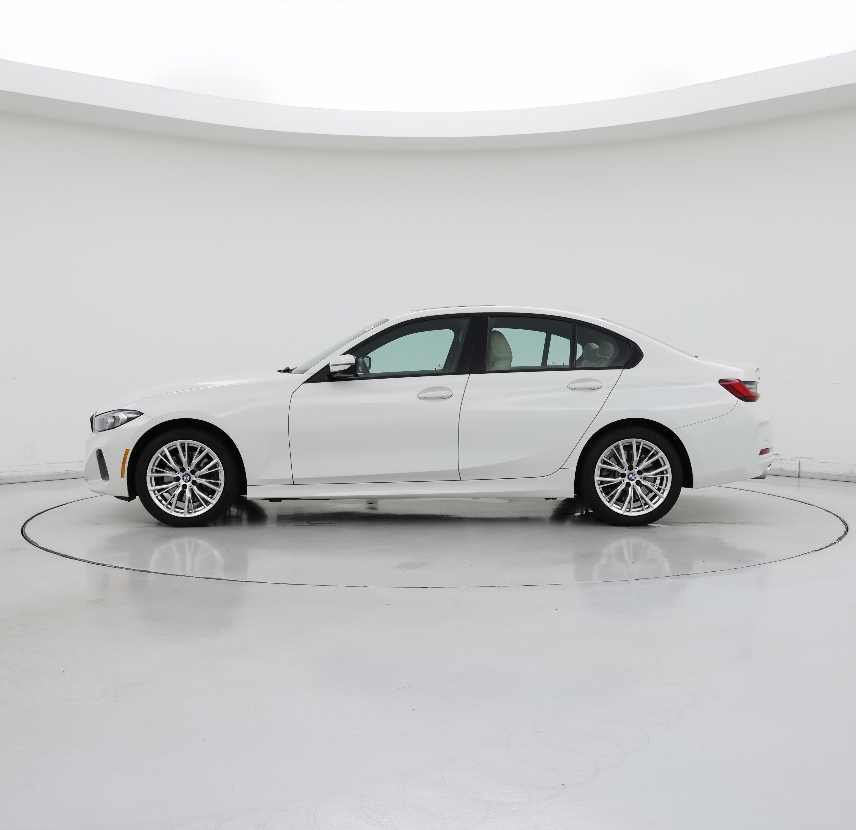 Thumbnail: 2023 BMW 3 Series - 3