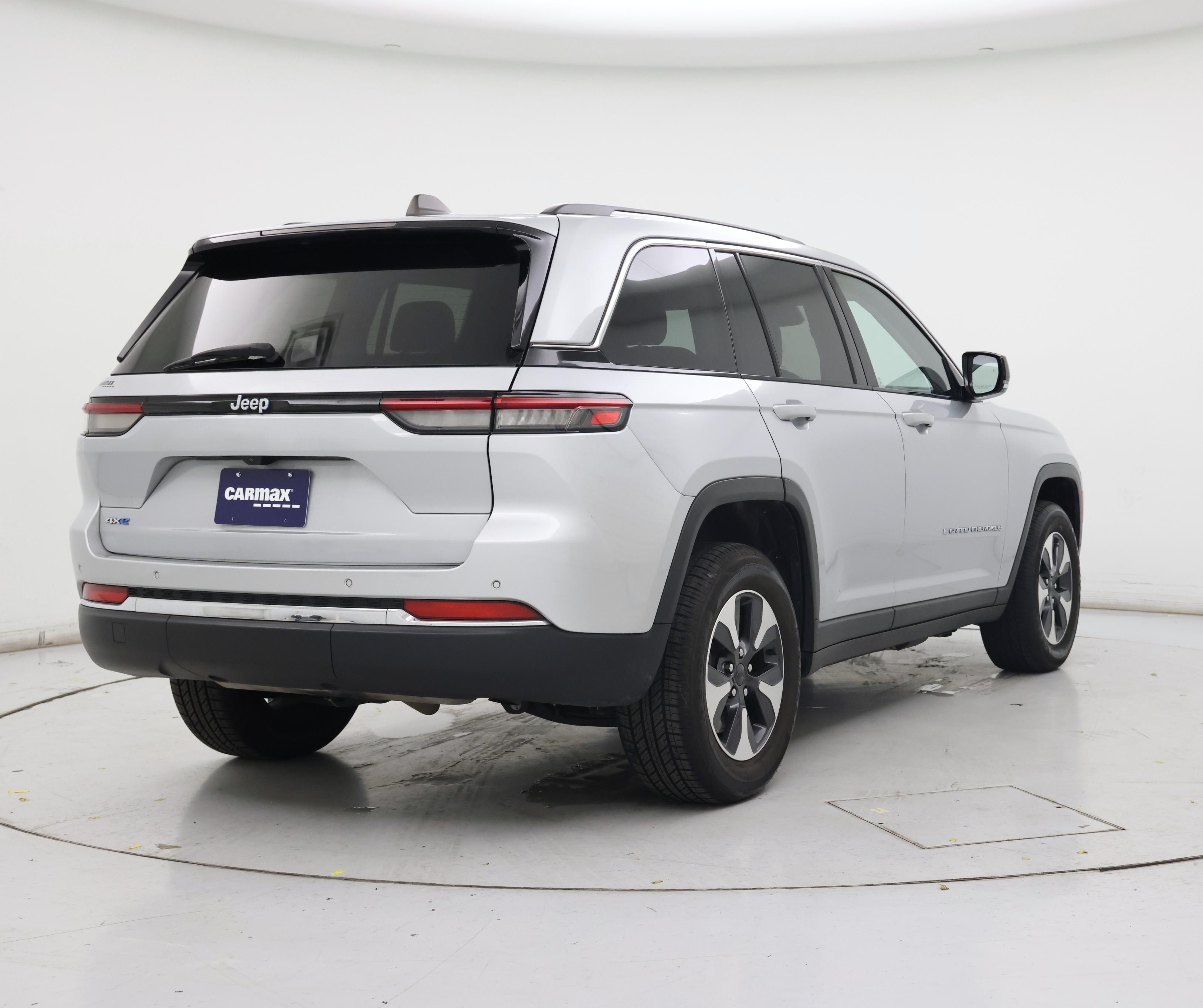 Thumbnail: 2023 Jeep Grand Cherokee - 8