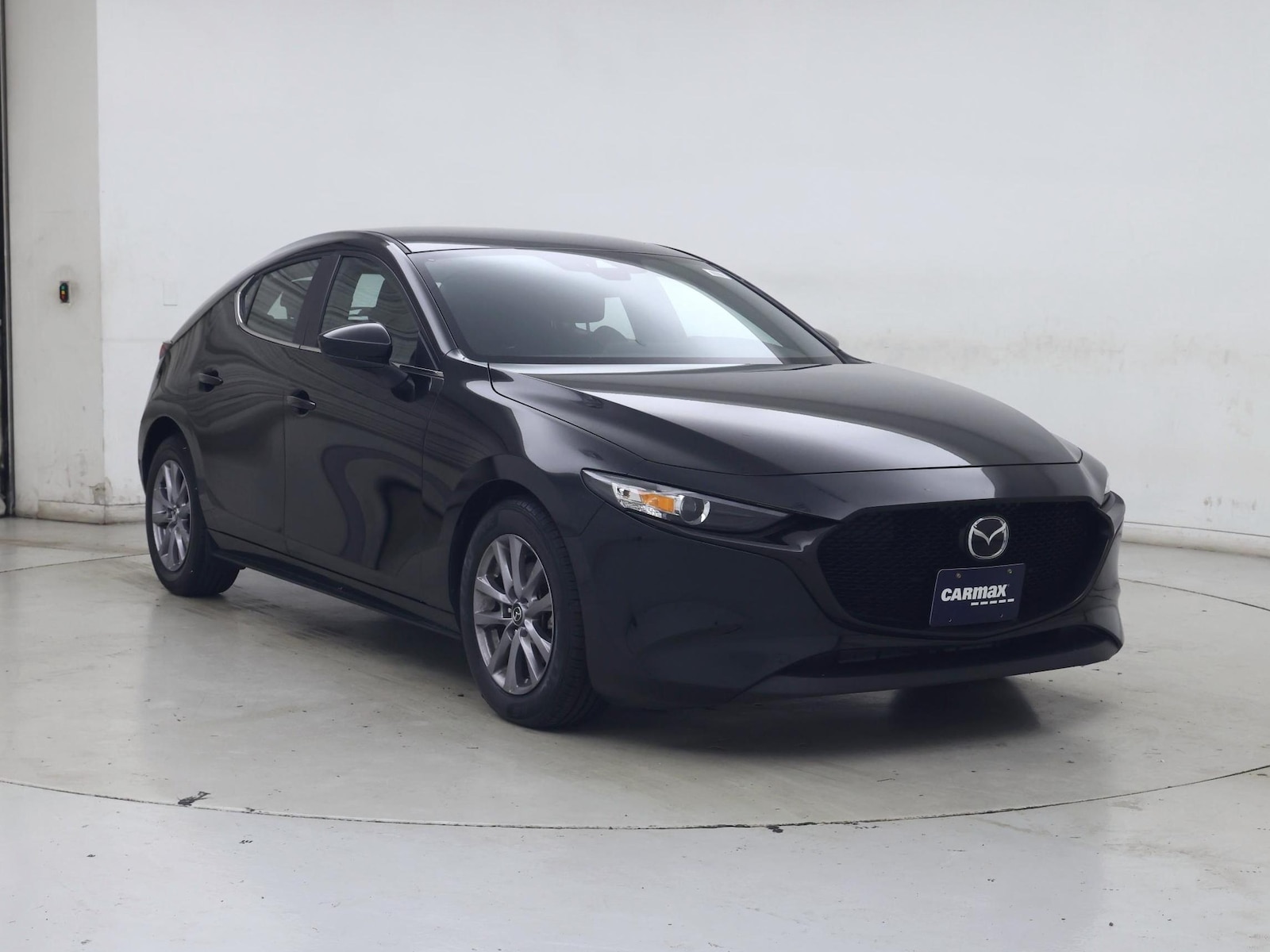 2022 Mazda Mazda3 S - Photo 2
