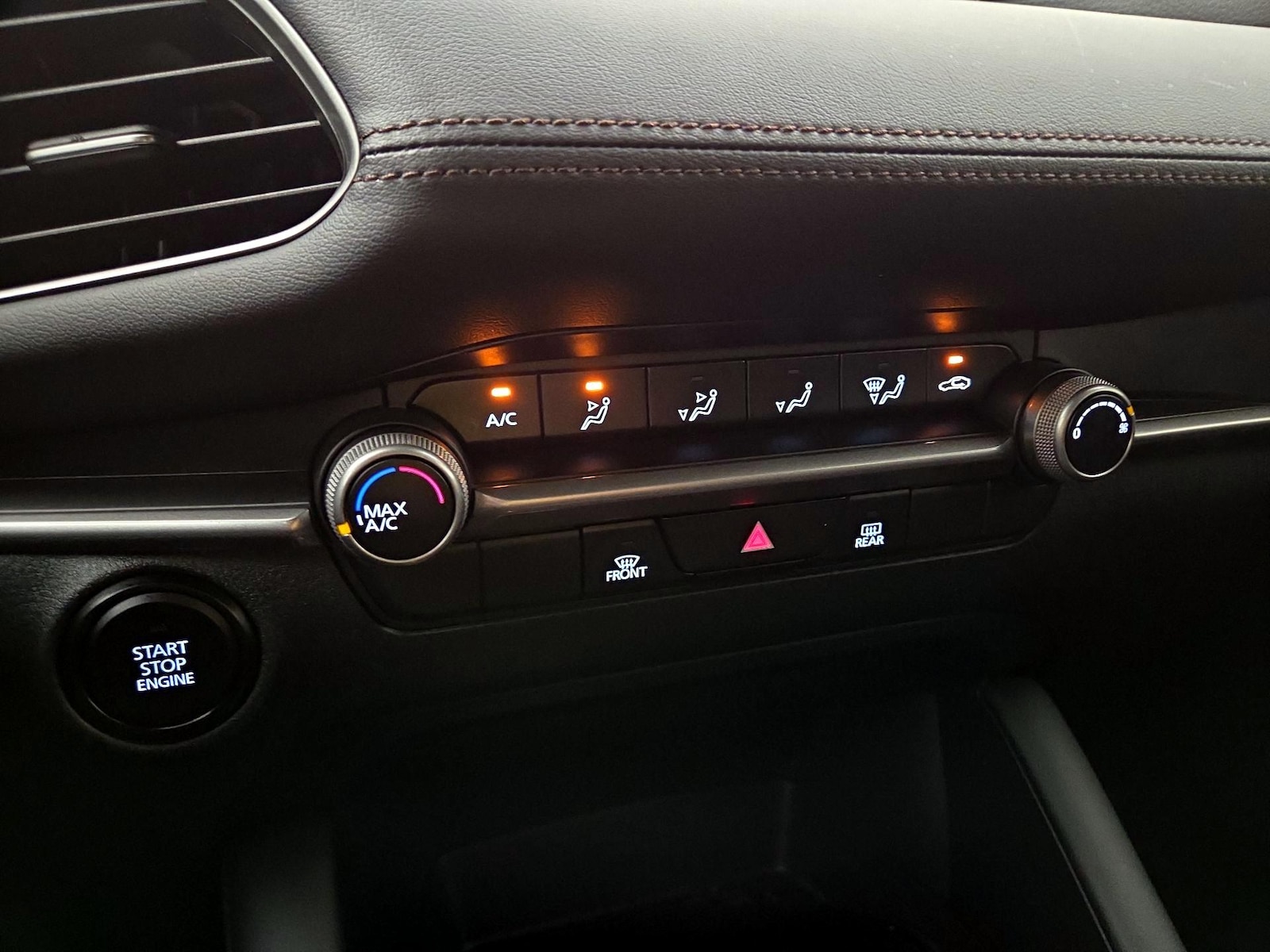 2022 Mazda Mazda3 S - Photo 17