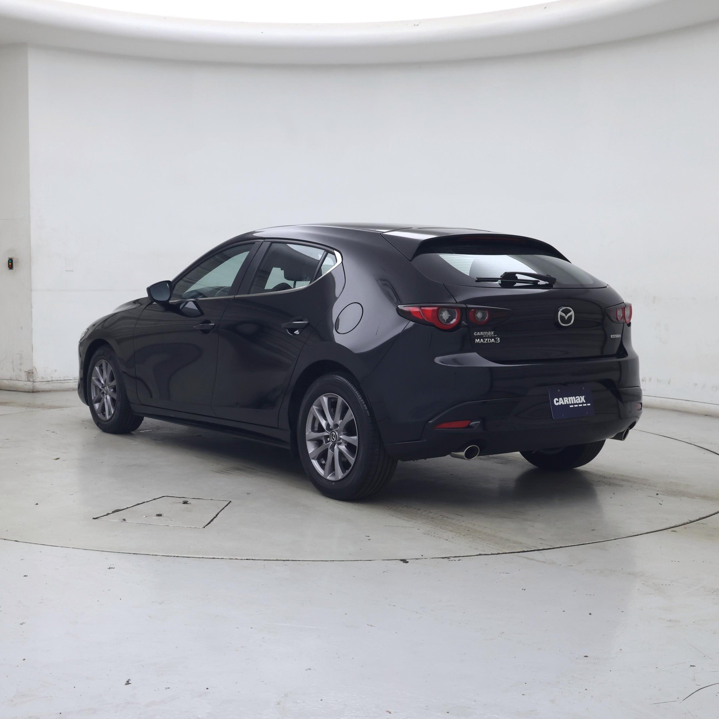 Thumbnail: 2022 Mazda Mazda3 - 2