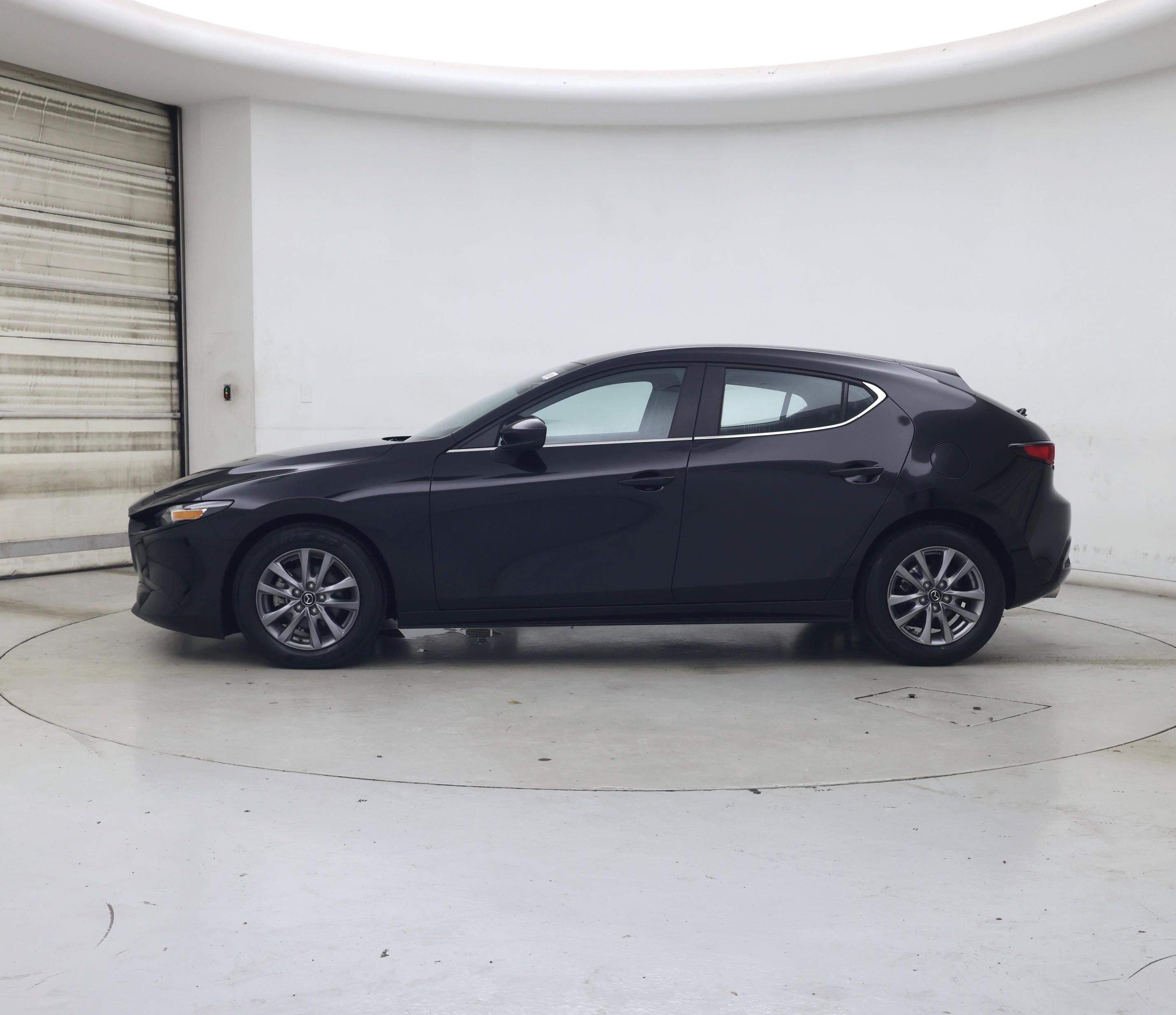 Thumbnail: 2022 Mazda Mazda3 - 3