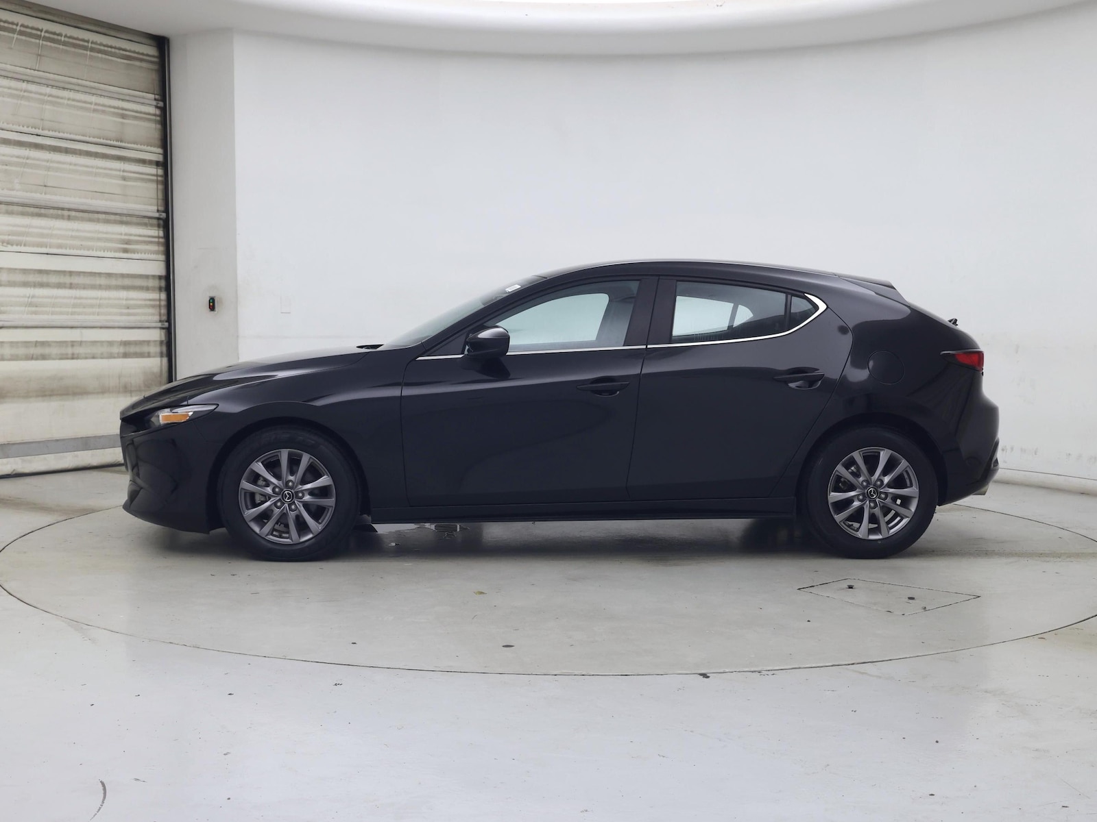 2022 Mazda Mazda3 S - Photo 4
